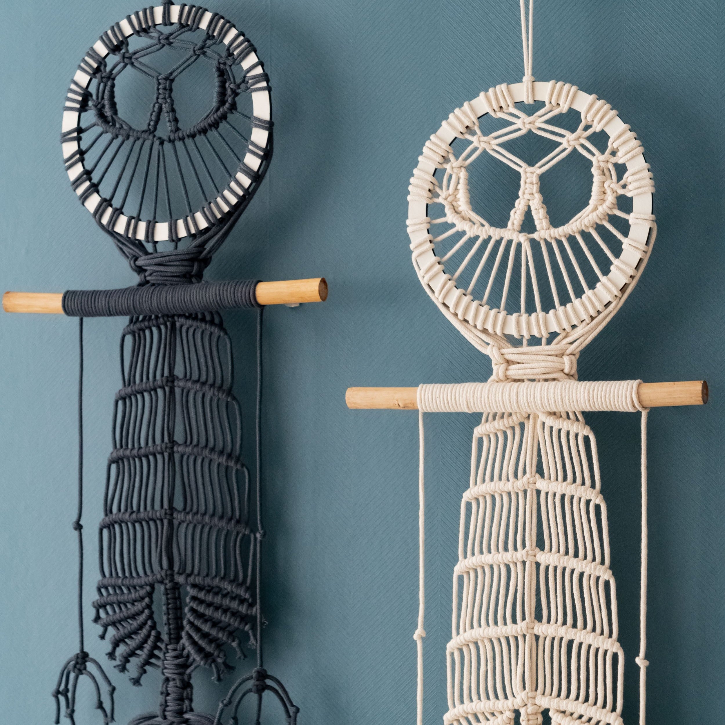 Macrame Skeleton Halloween Decor – Cotton Spooky Wall Hanging W94