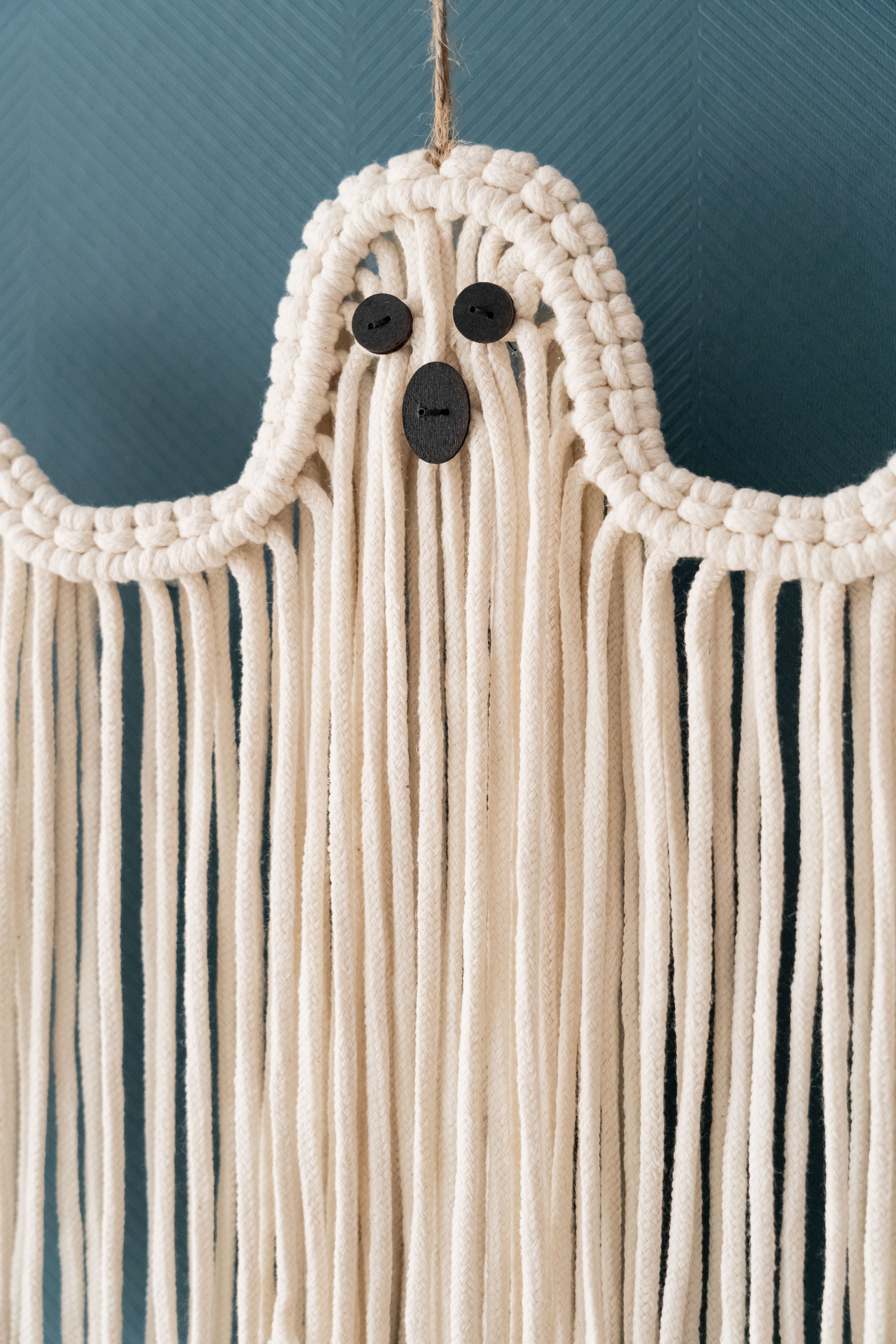 Macrame Ghost Halloween Decor – Cotton Spooky Wall Hanging V20