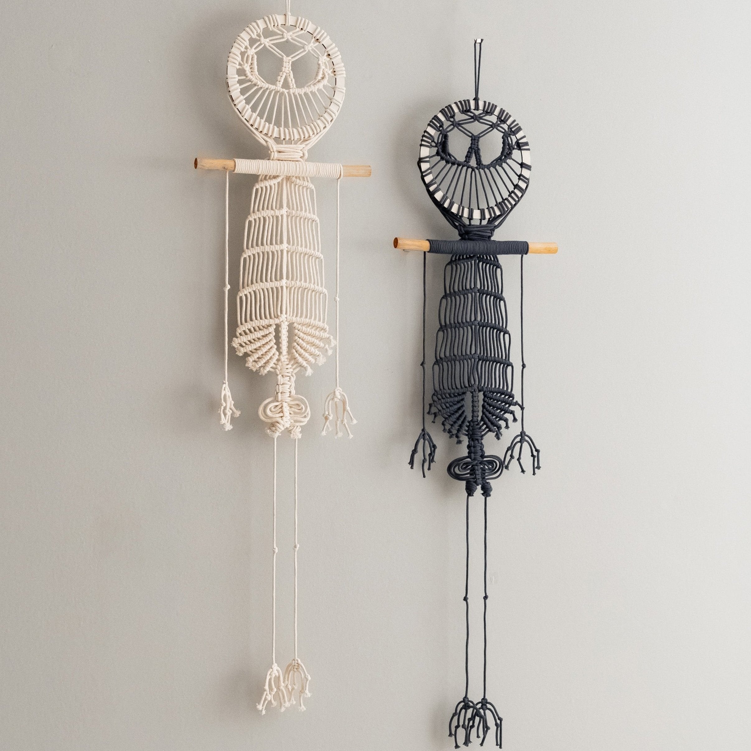 Macrame Skeleton Halloween Decor – Cotton Spooky Wall Hanging W94