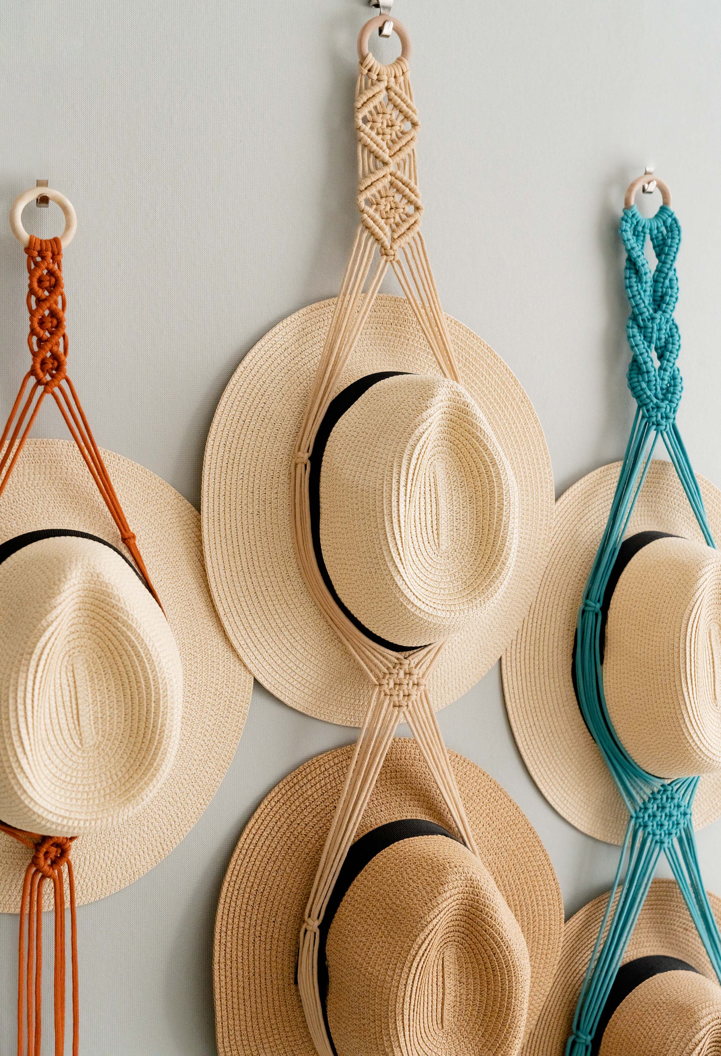 Macrame Hat Hanger – Boho Wall Organizer for Hats H01