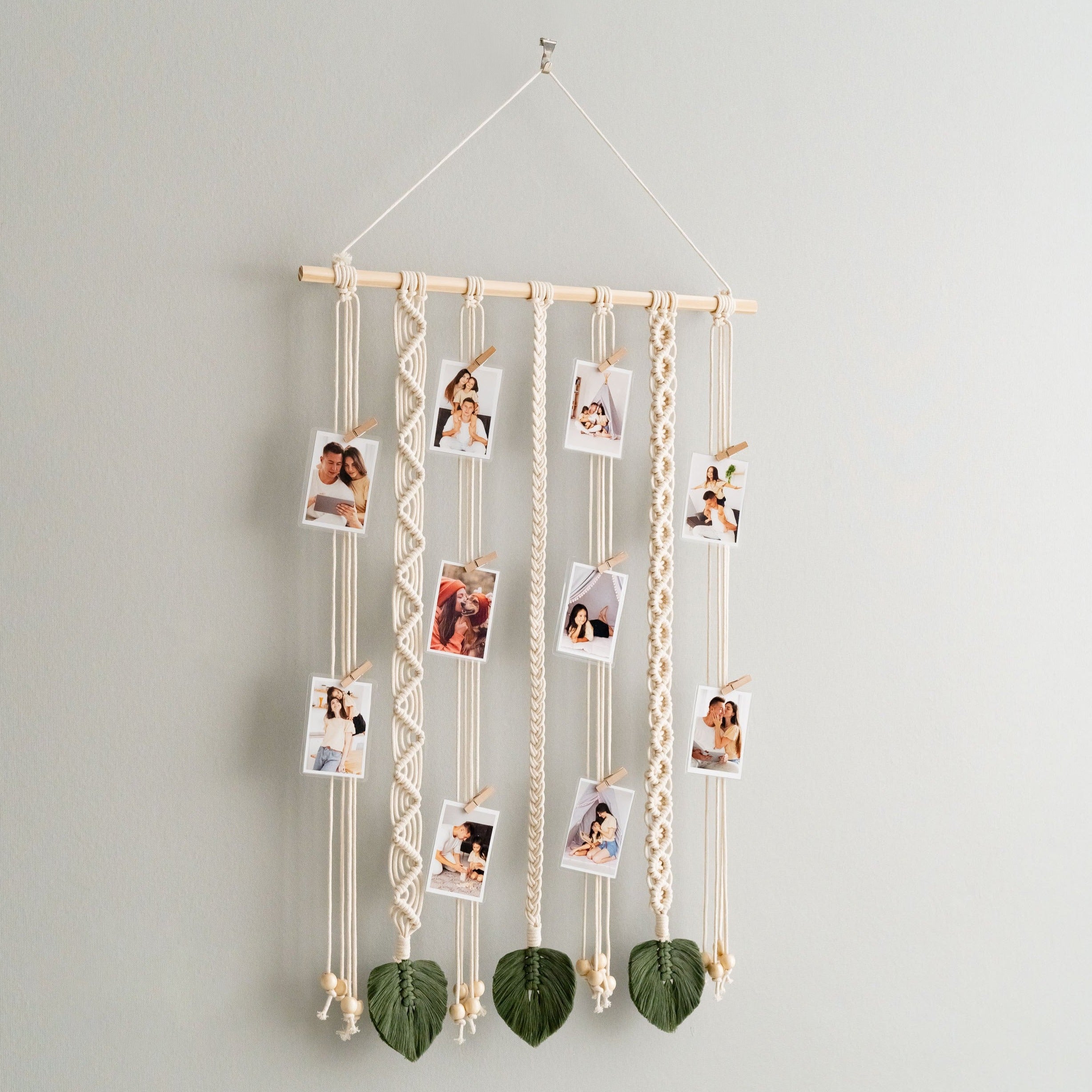Macrame Photo Display with Leaves – Boho Polaroid Wall Hanger I44