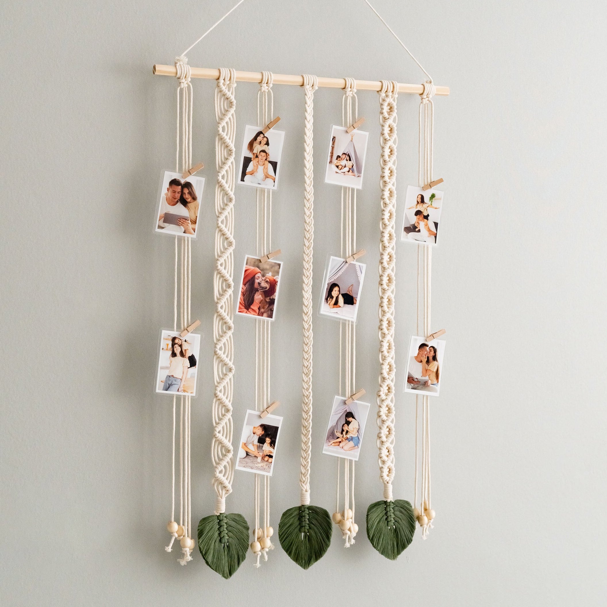 Macrame Photo Display with Leaves – Boho Polaroid Wall Hanger I44