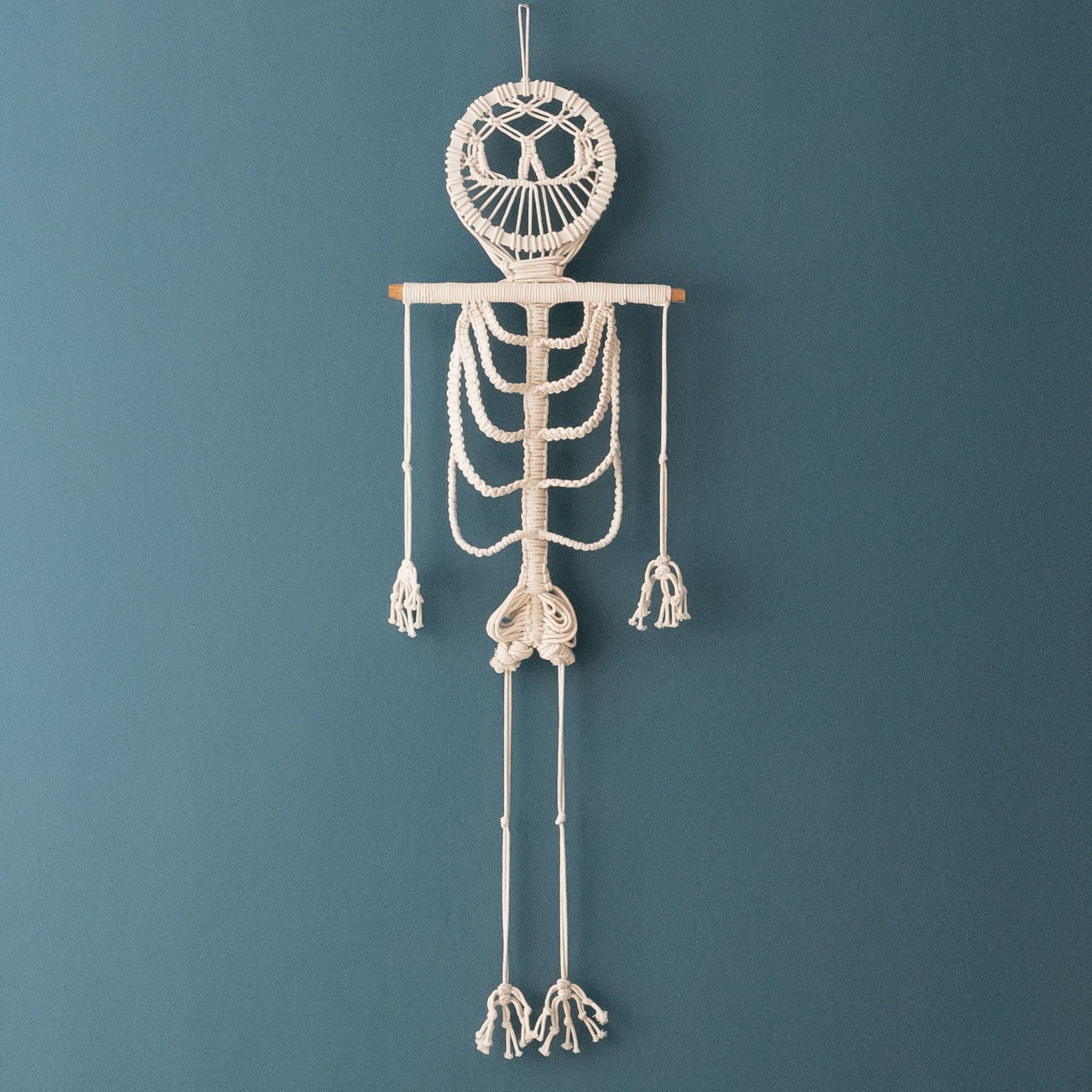 Spooky Halloween Wall Decor – Macrame Skeleton Hanging V79