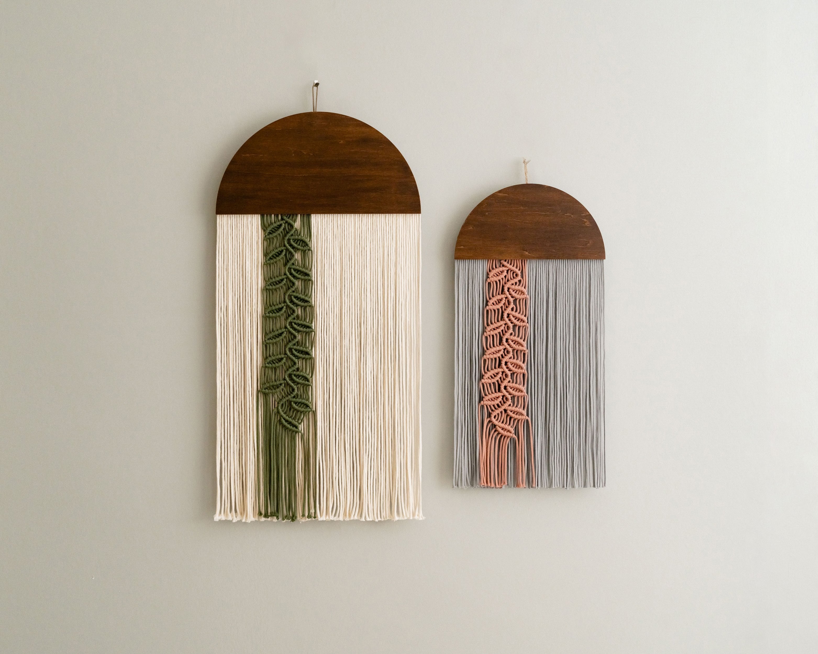 Botanical Macrame Wall Hanging - Round Jellyfish with Leaf Cord V48