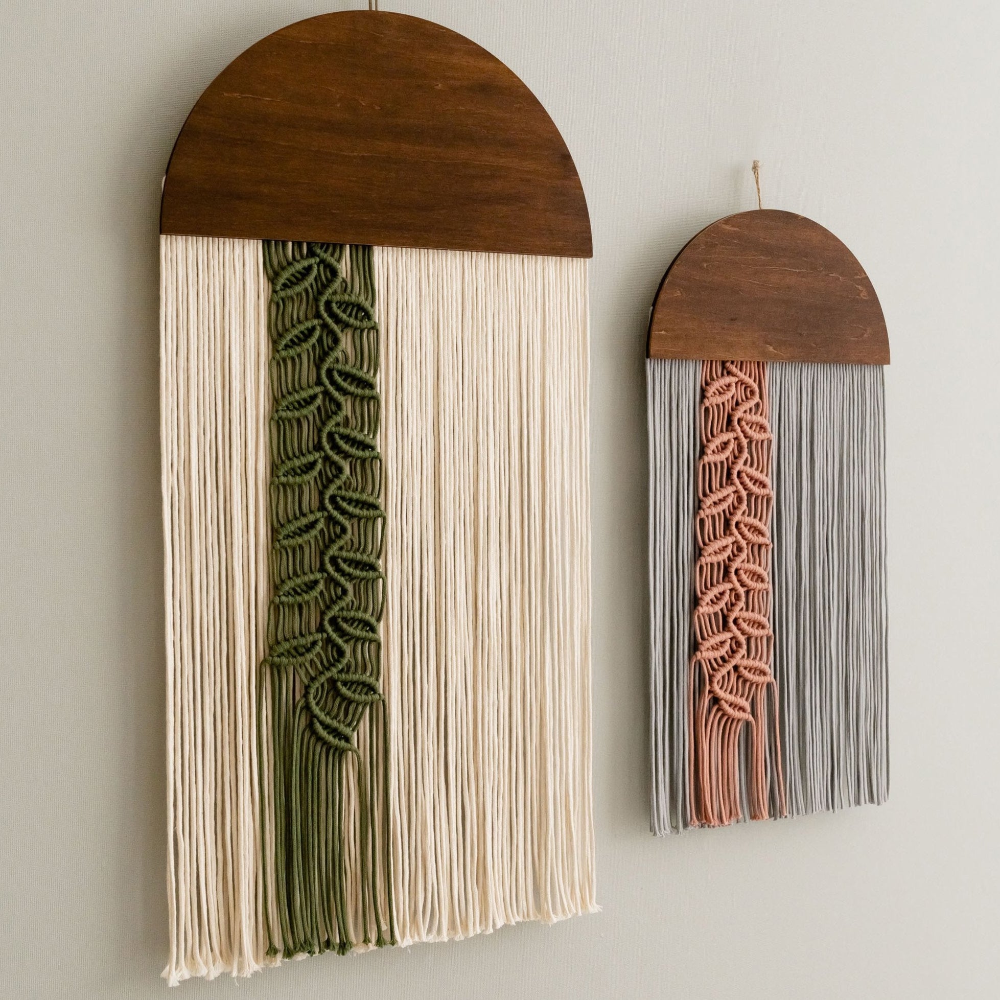 Botanical Macrame Wall Hanging - Round Jellyfish with Leaf Cord V48