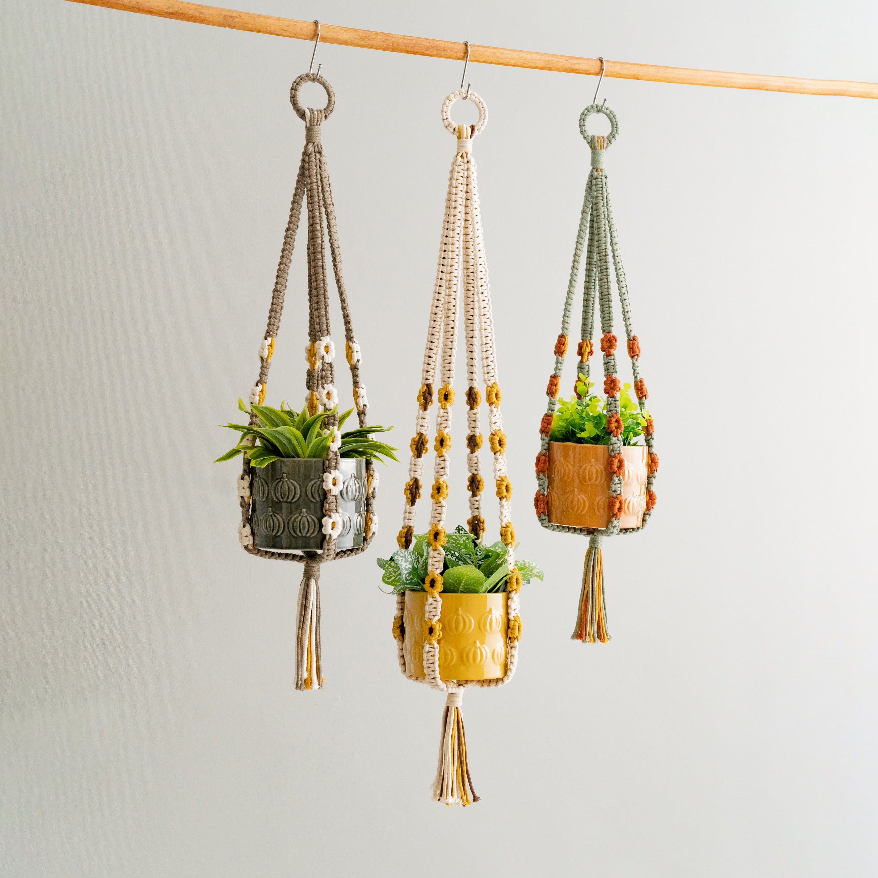 Beaded Macrame Plant Hanger with Tassel – Colorful Cotton Decor I47