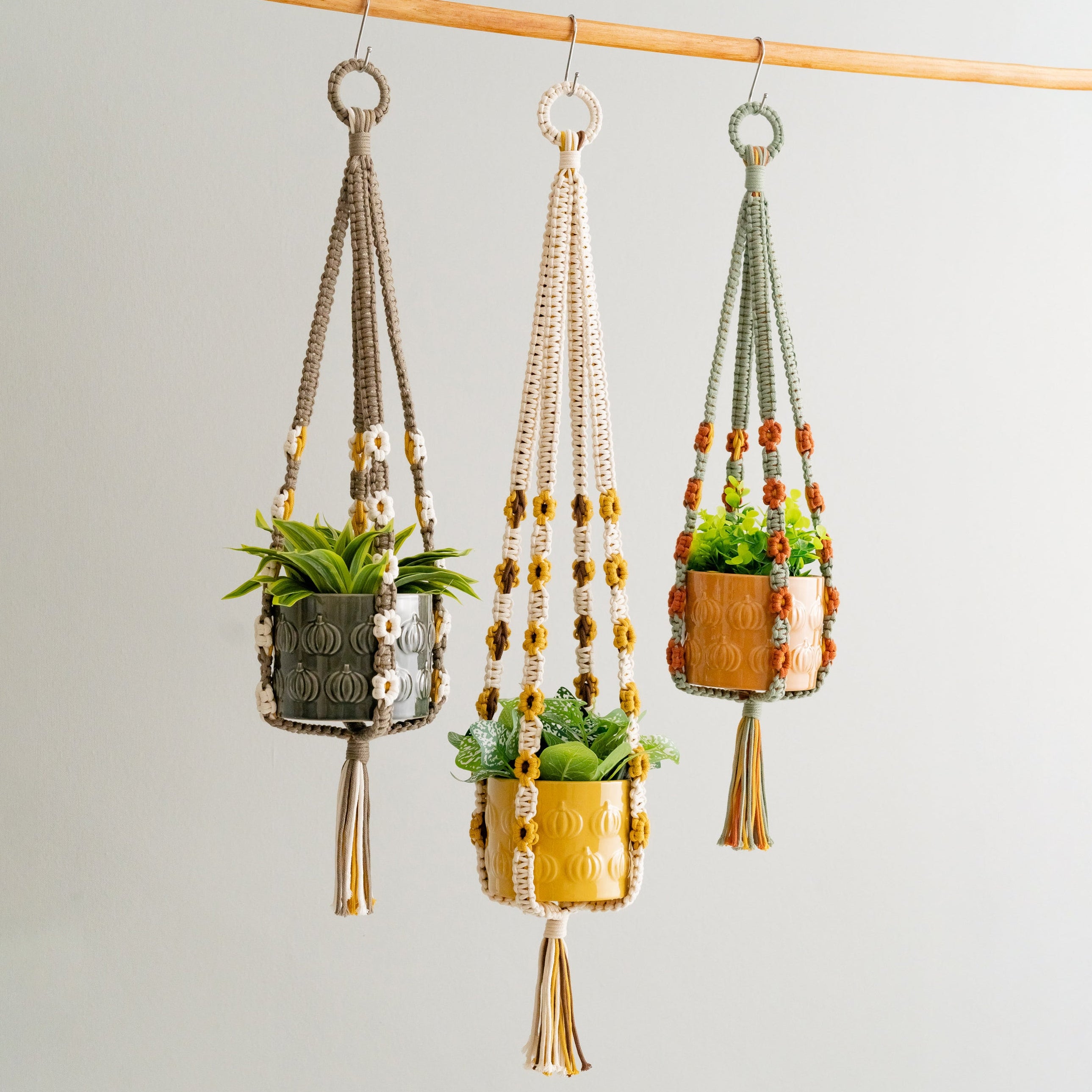 Beaded Macrame Plant Hanger with Tassel – Colorful Cotton Decor I47