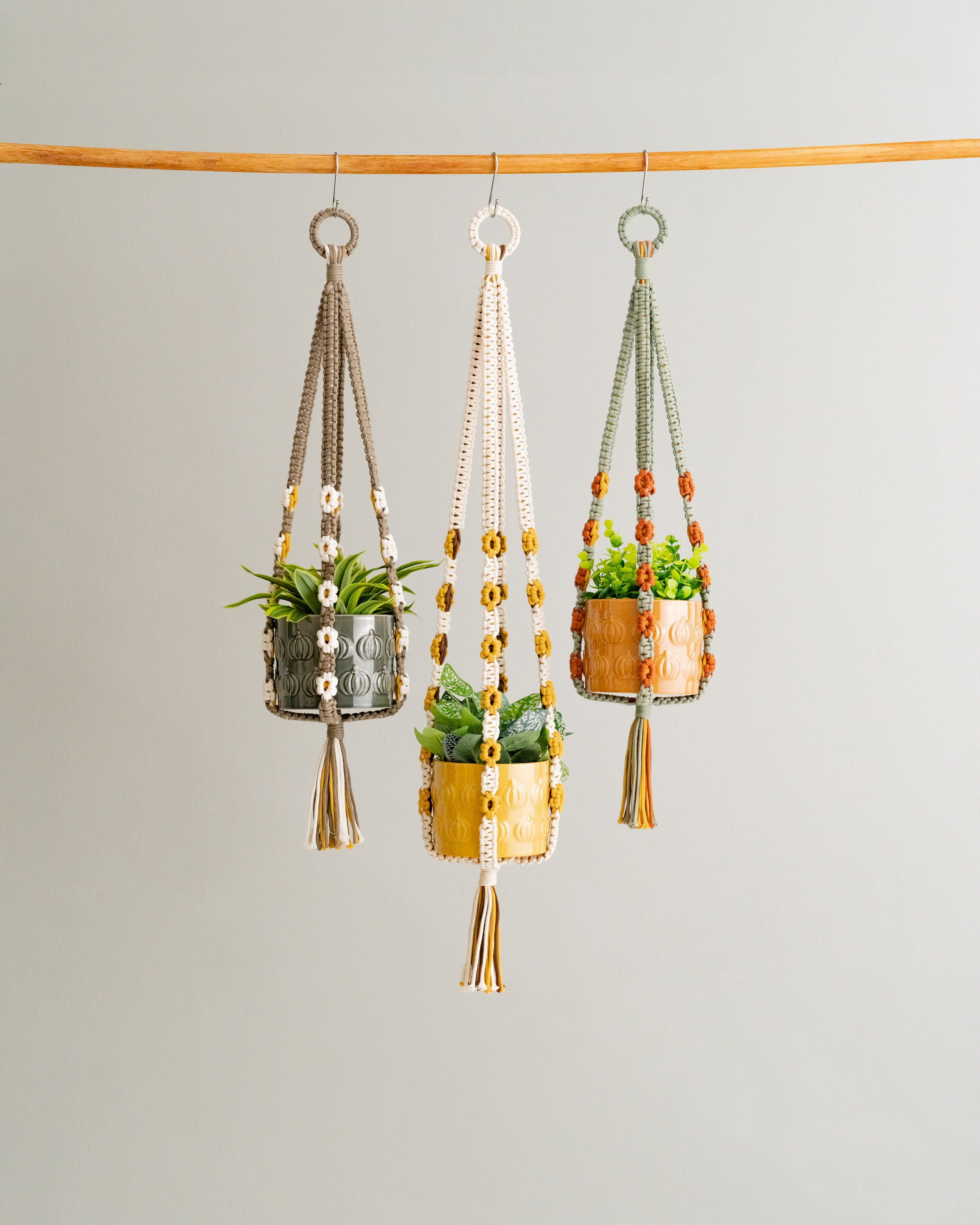 Beaded Macrame Plant Hanger with Tassel – Colorful Cotton Decor I47