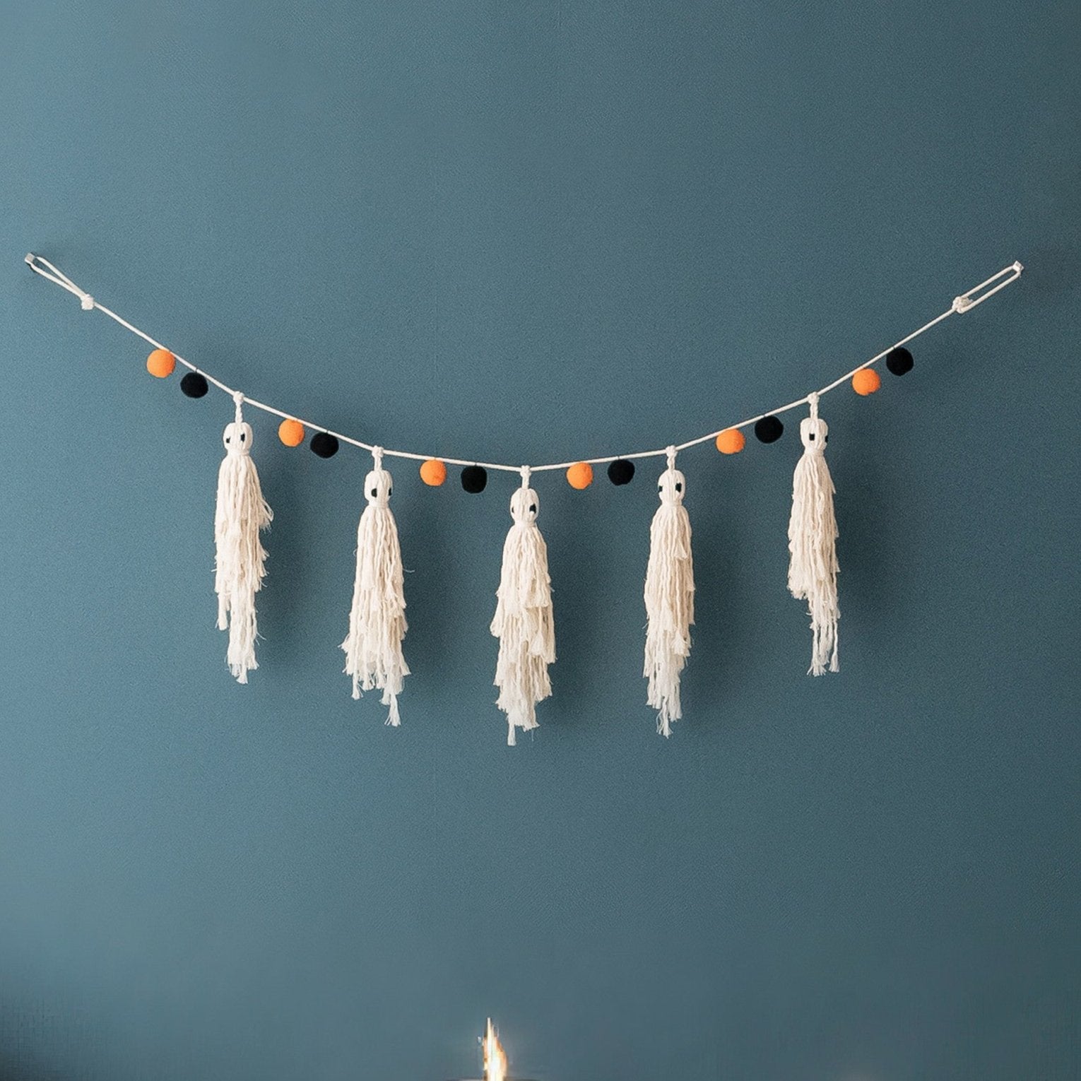 Macrame Ghost Garland – Cotton Halloween Wall Hanging Decor V76
