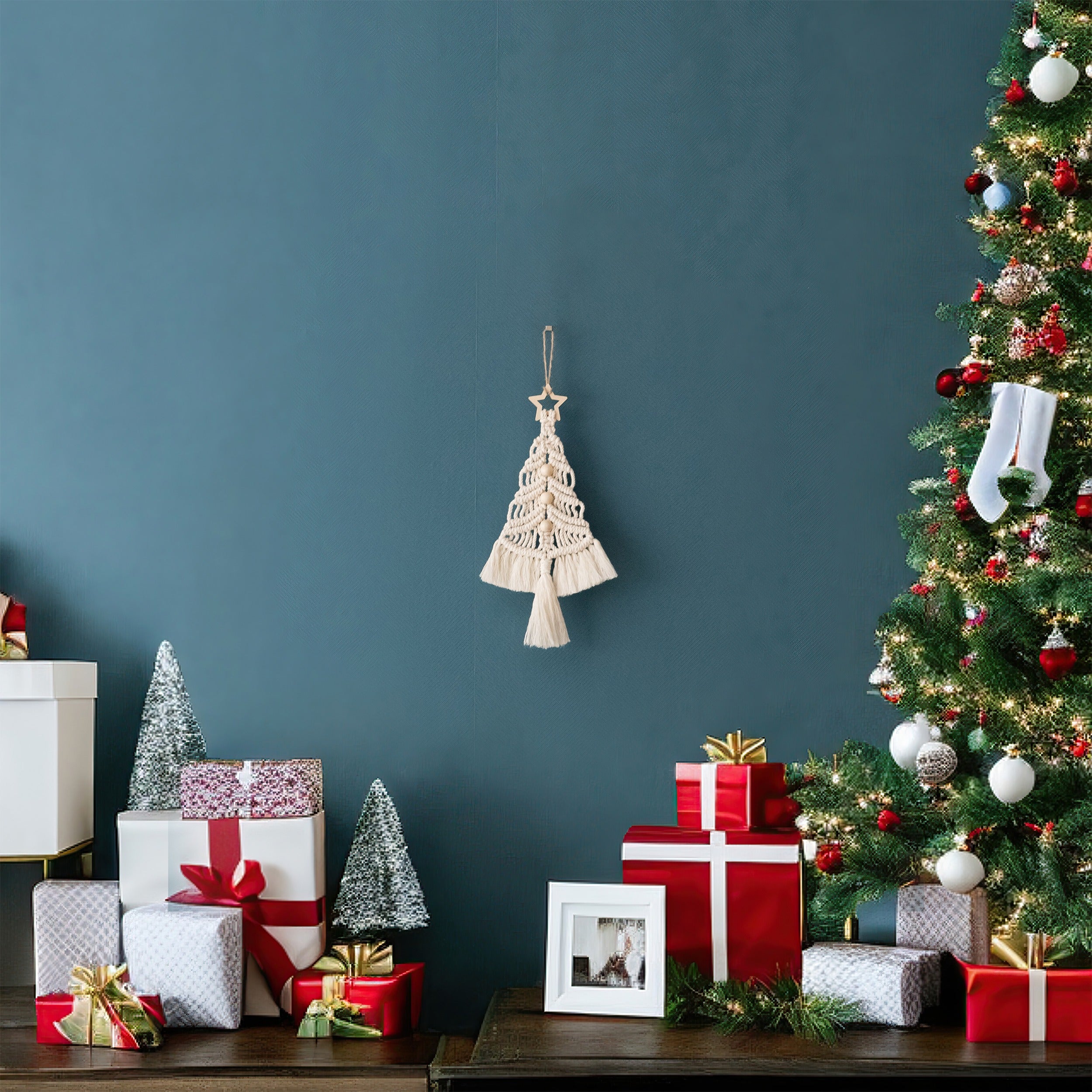 Macrame Christmas Tree Wall Hanging for Festive Holiday Decor