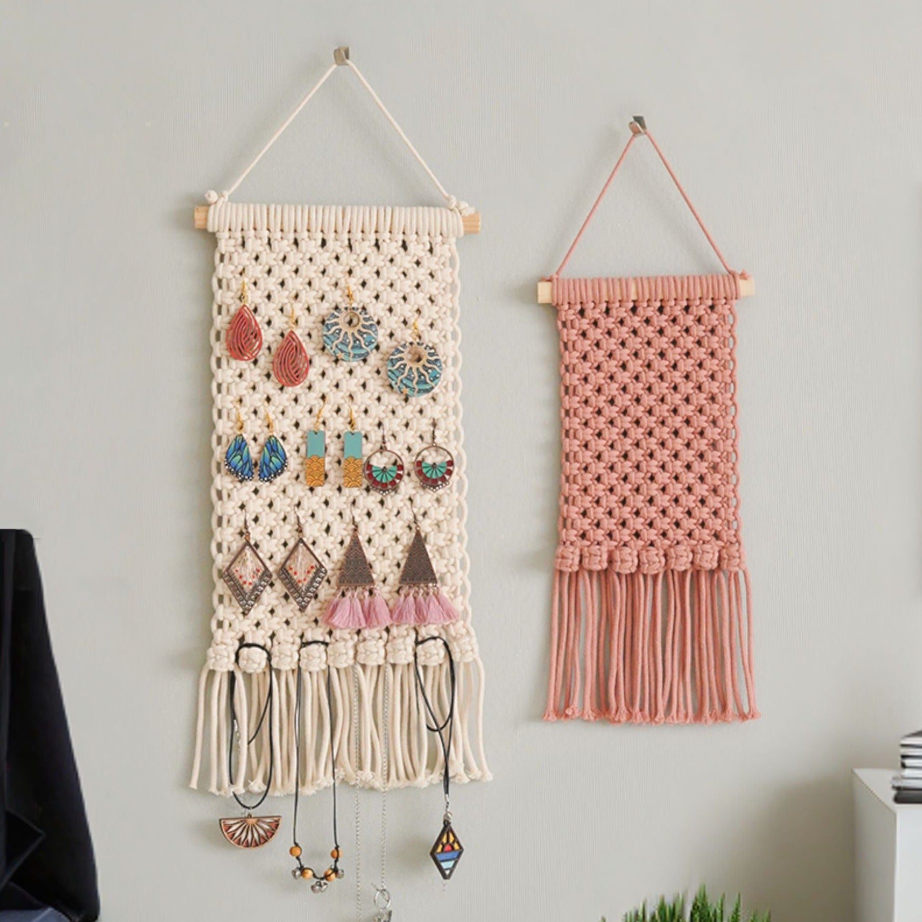 Macrame Earring Holder – Boho Jewelry Organizer Wall Hanging H83