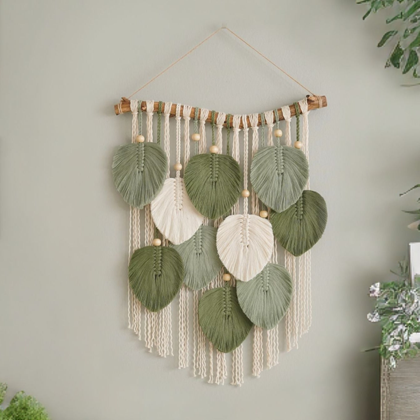 Macrame Leaf Wall Hanging for Trendy Home Decor