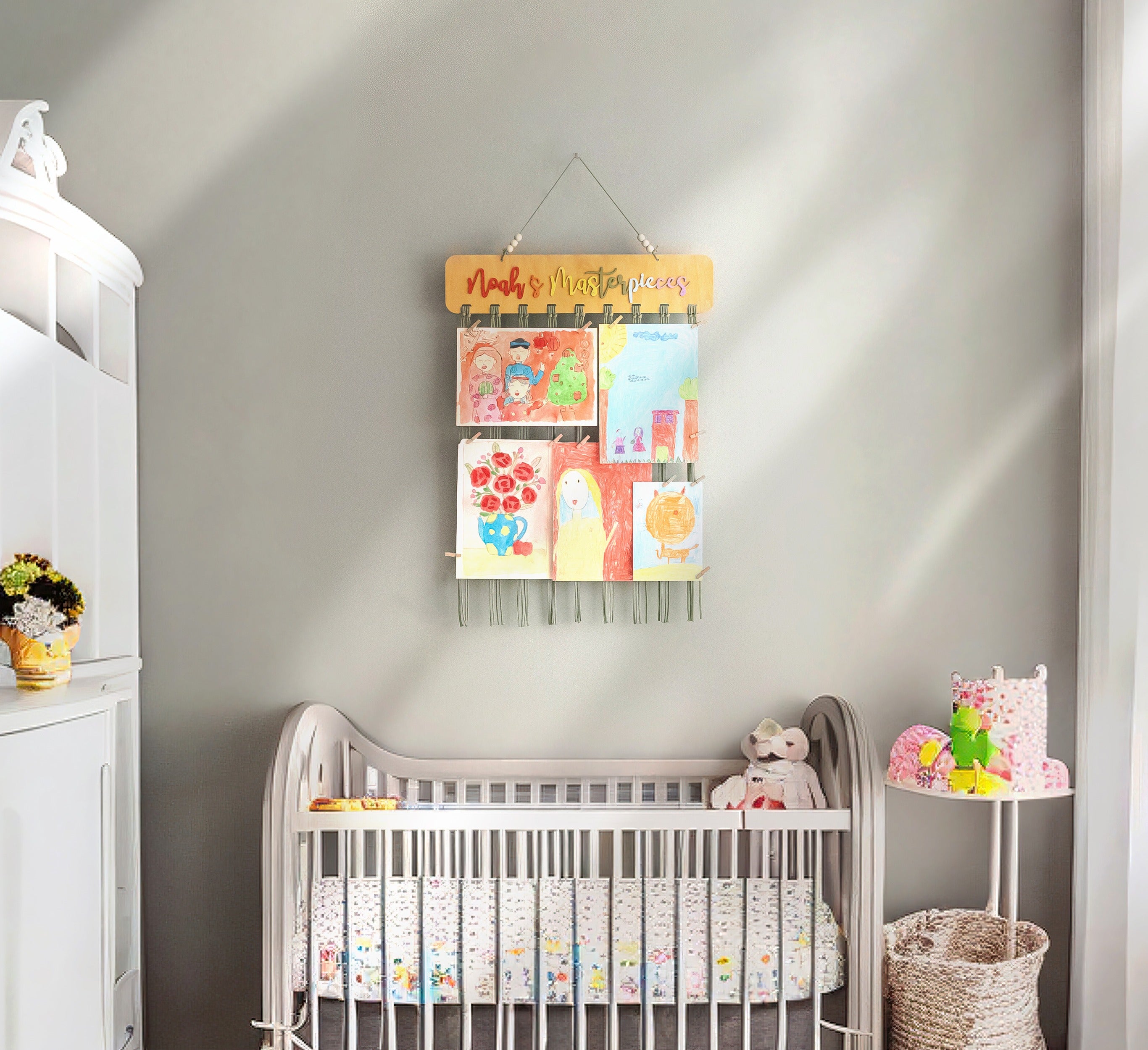 Personalized Kids' Art Display Hanger – Macrame Wall Organizer I28