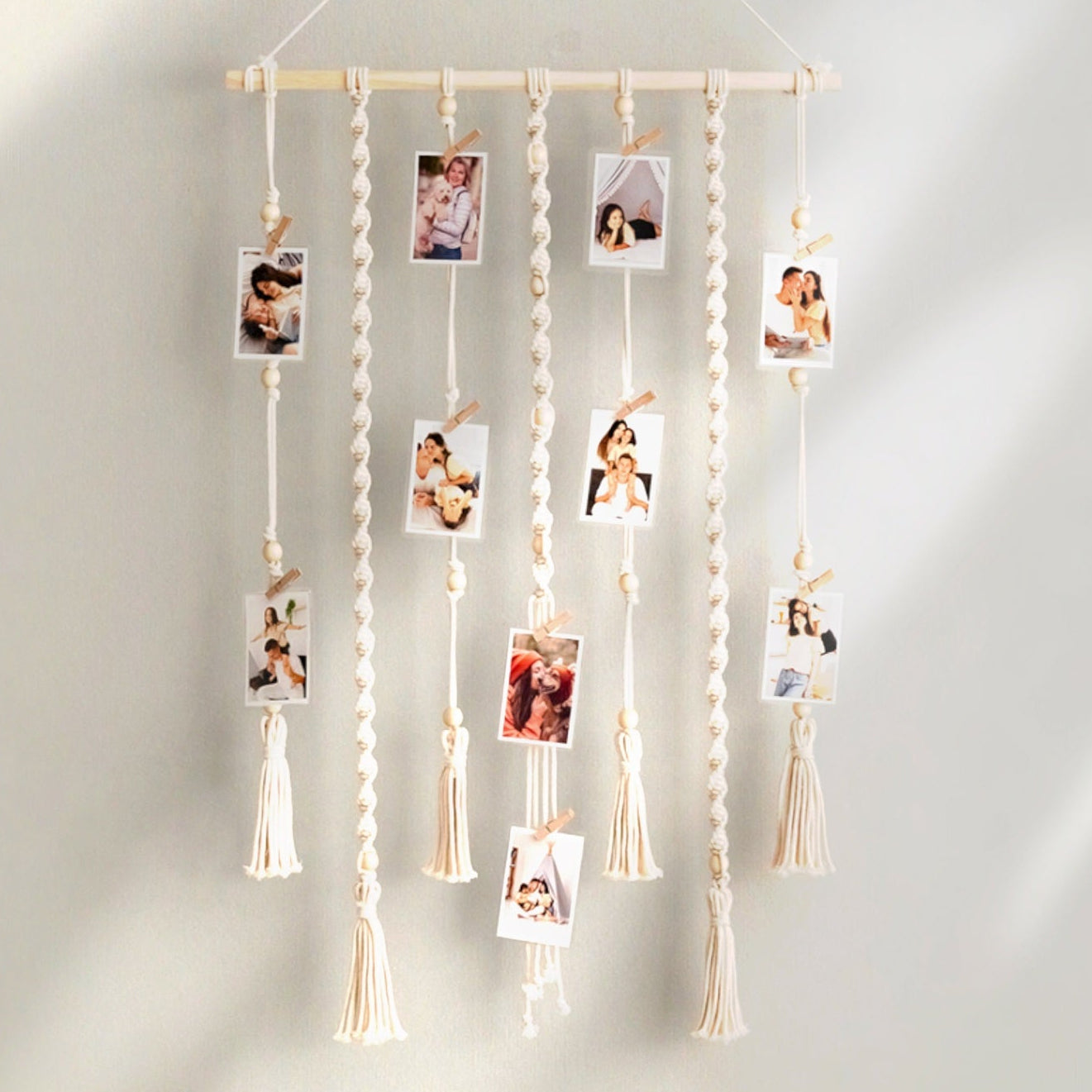 Macrame Photo Display – Boho Picture Wall Hanging with Clips I55