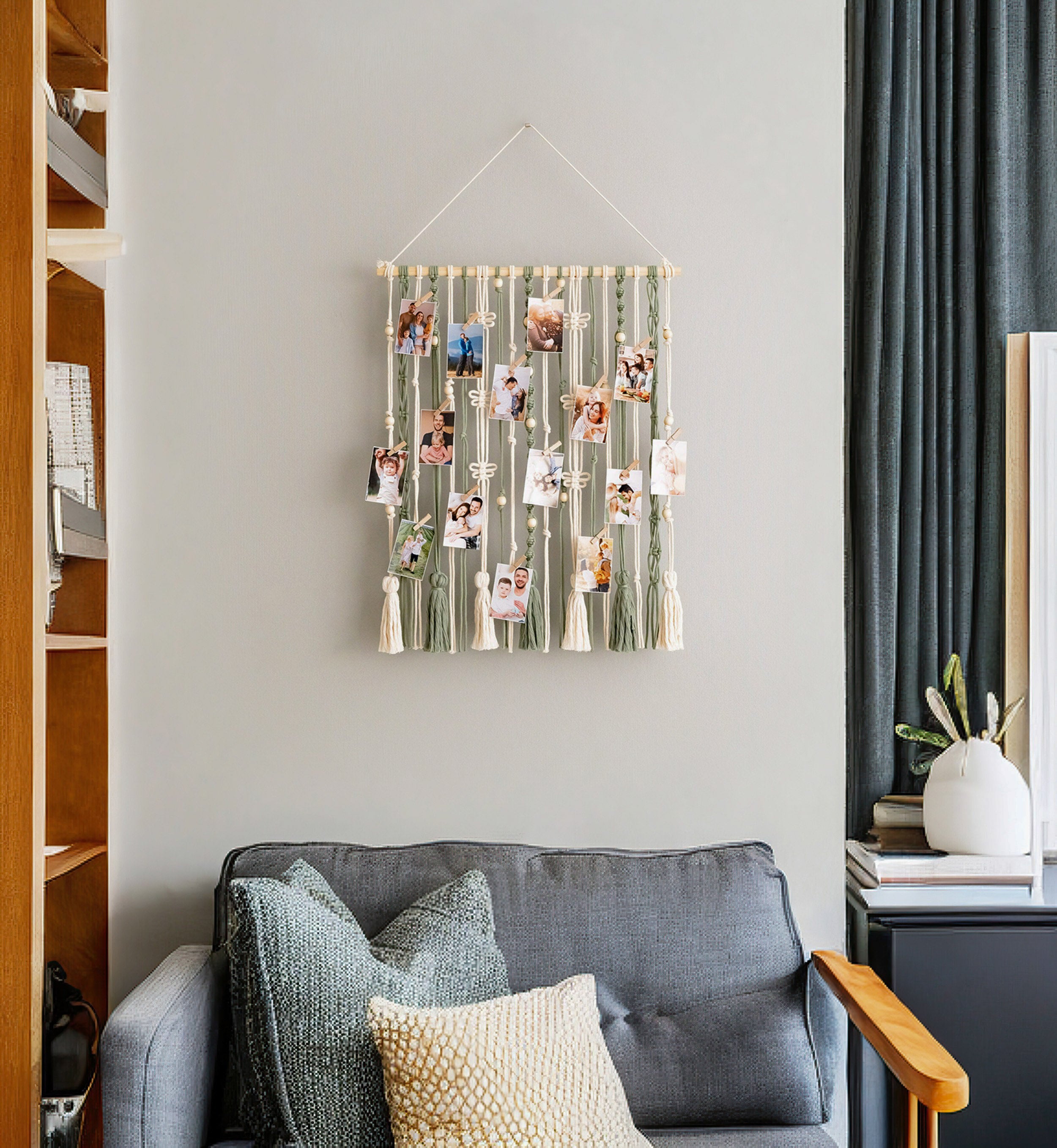 Macrame Photo Display – Boho Wall Hanging with Tassels I76