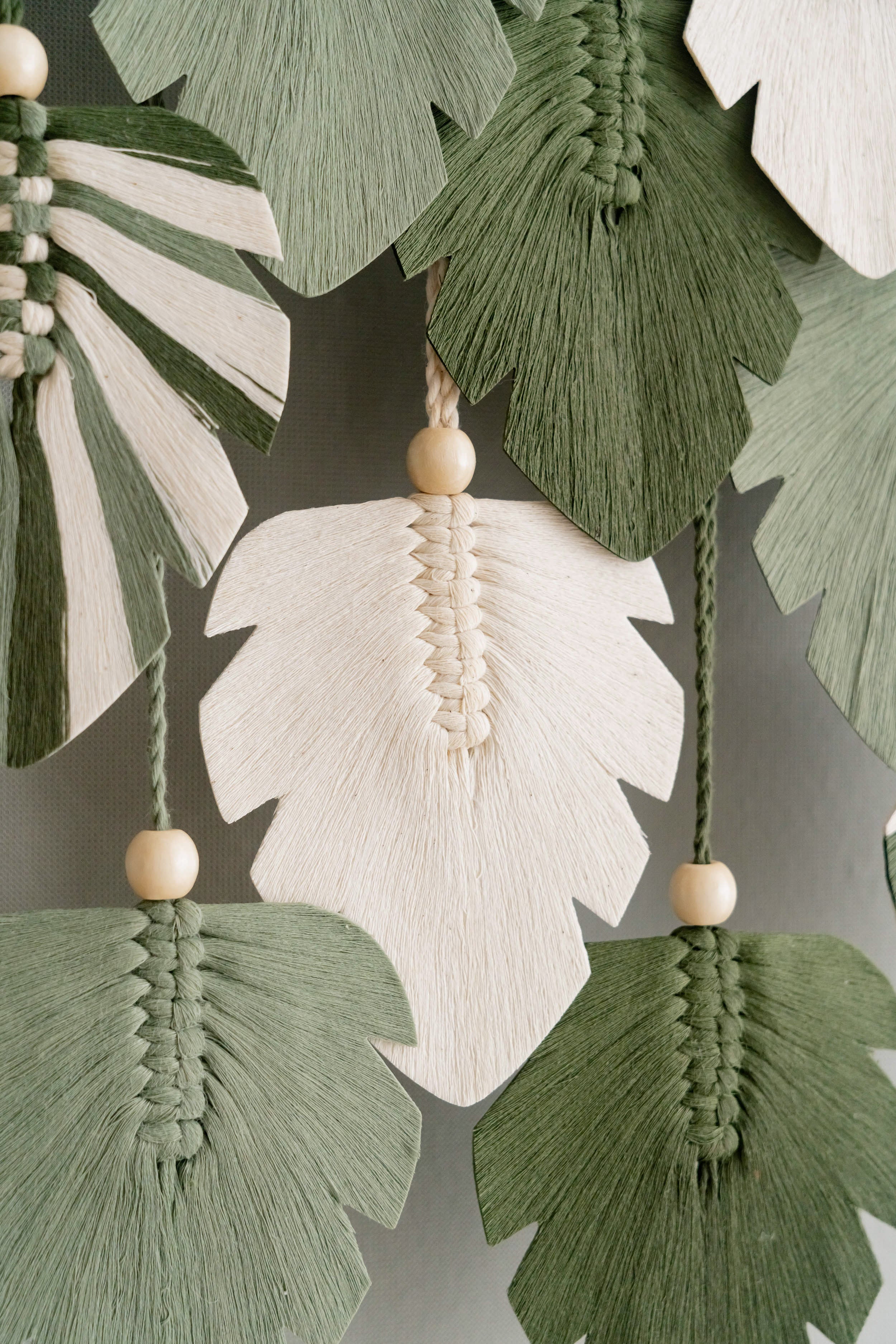 Macrame Monstera Leaves Wall Hanging - Farmhouse Wall Art L49