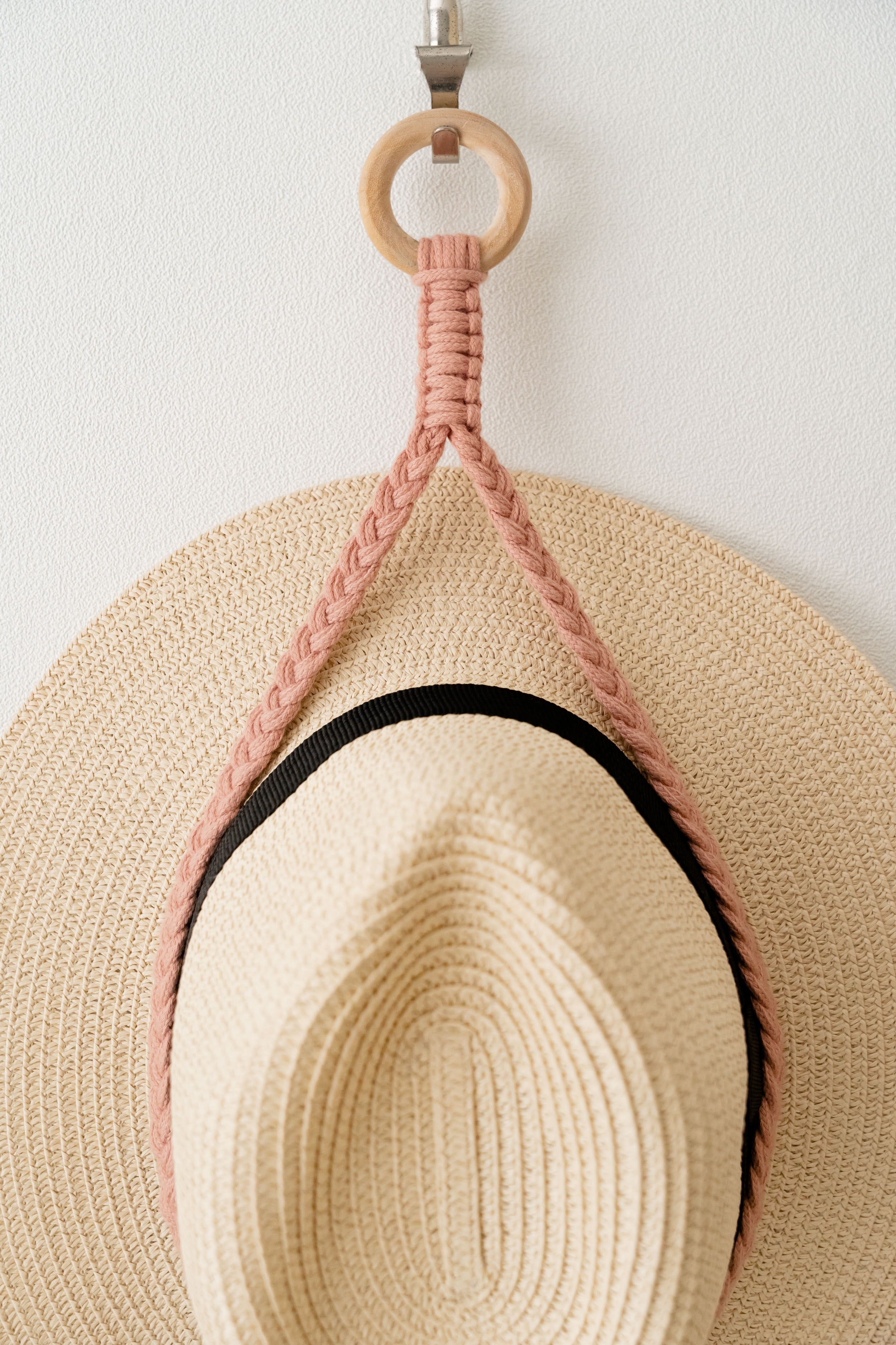 Macrame Hat Hanger with Wooden Ring for Wall Hat Storage I50