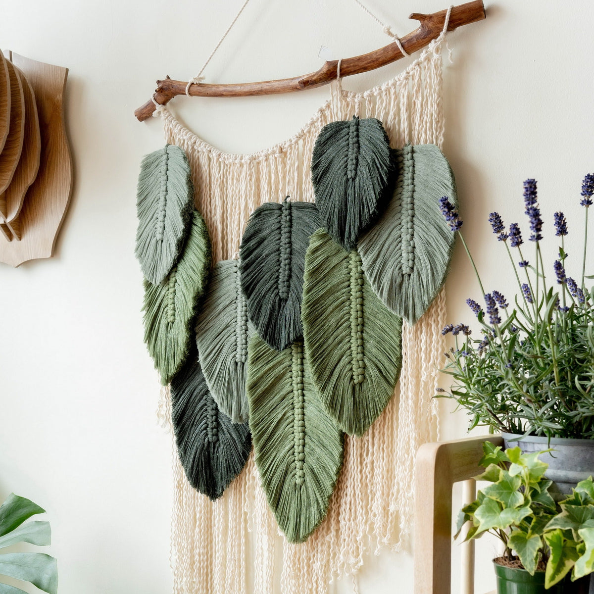 Macrame Leaf Wall Hanging with Macrame and Driftwood for Boho Wall Decor L01