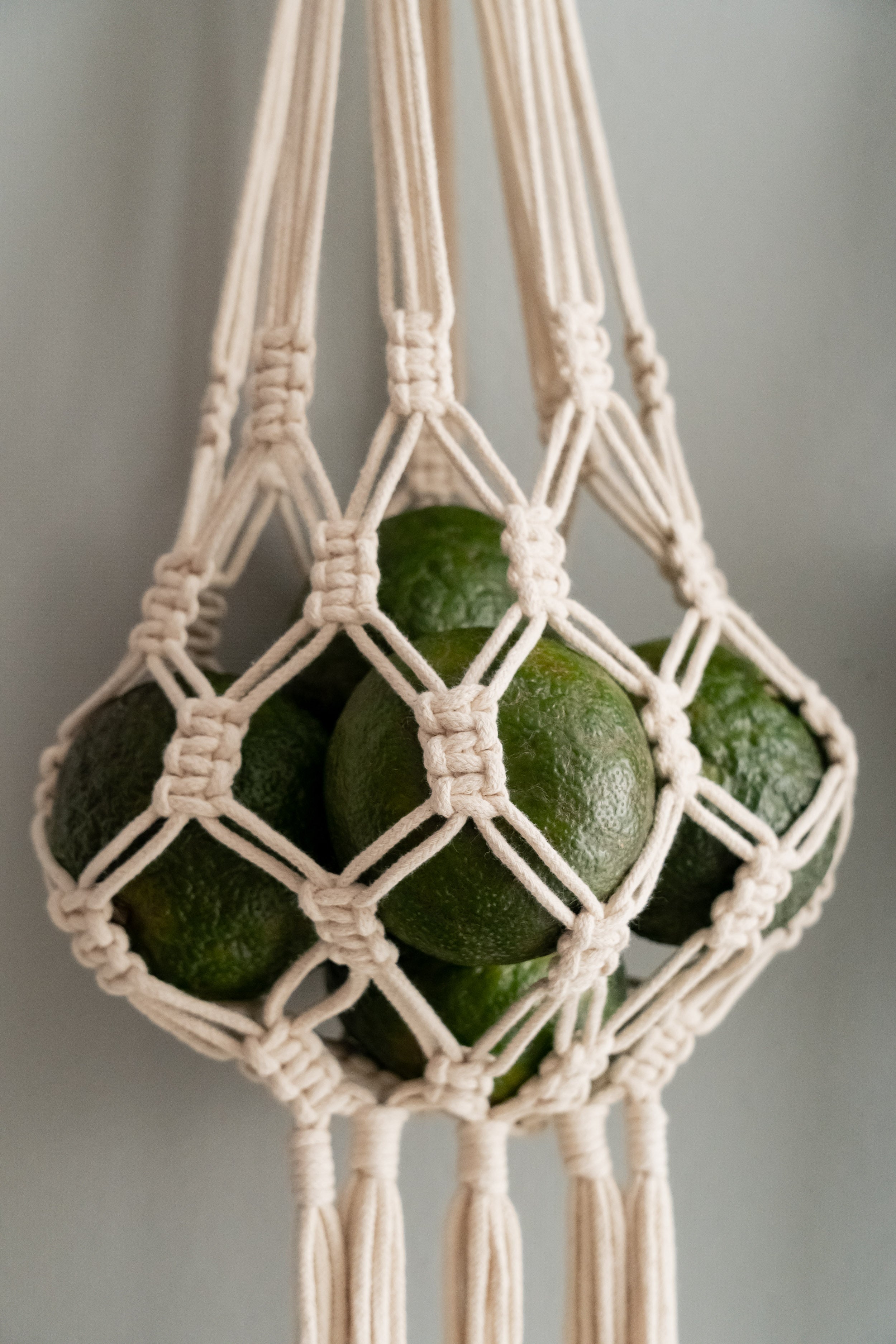 Cesta colgante de macramé para frutas para organizar el hogar de estilo bohemio