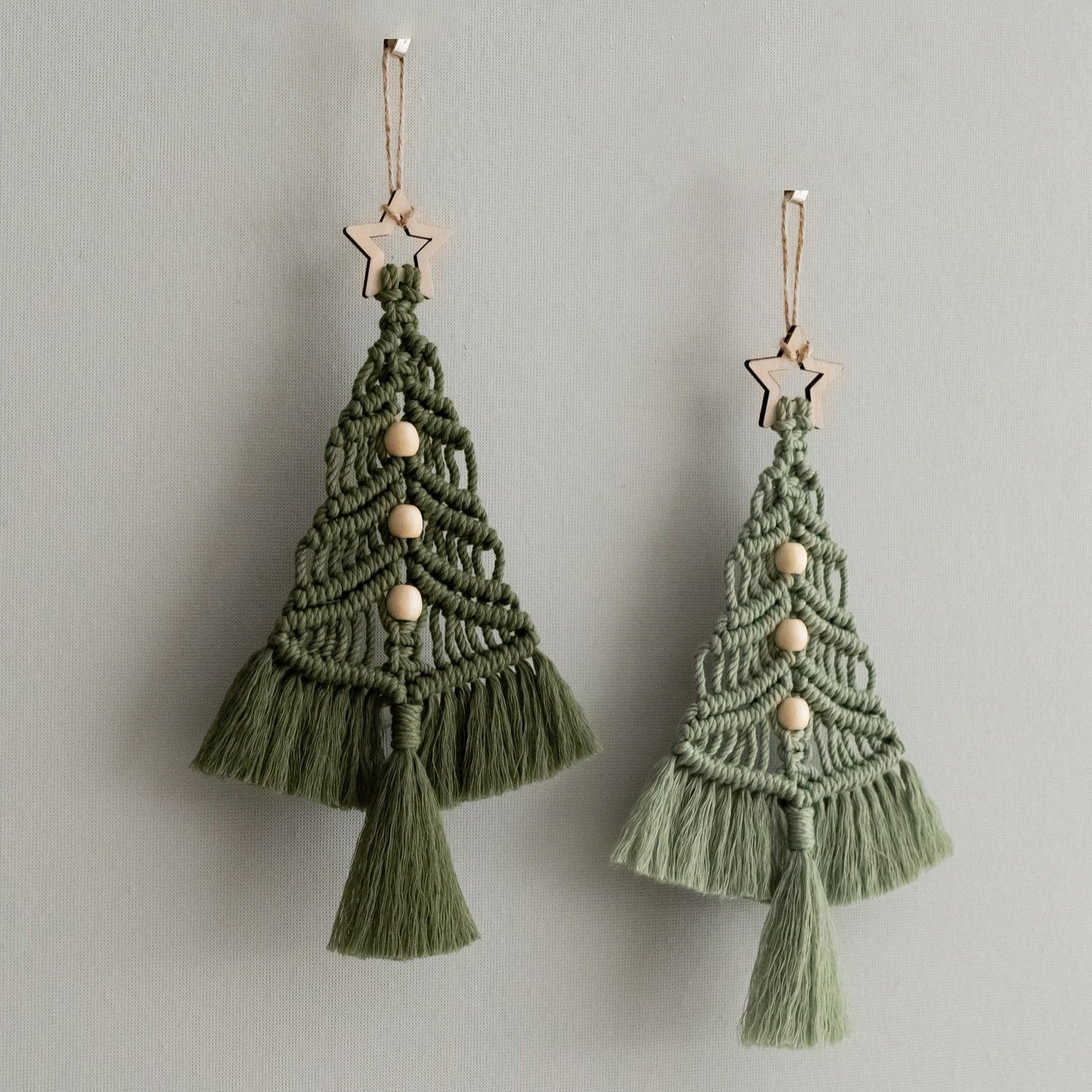 Festive Macrame Christmas Tree for Rustic Holiday Wall Decor