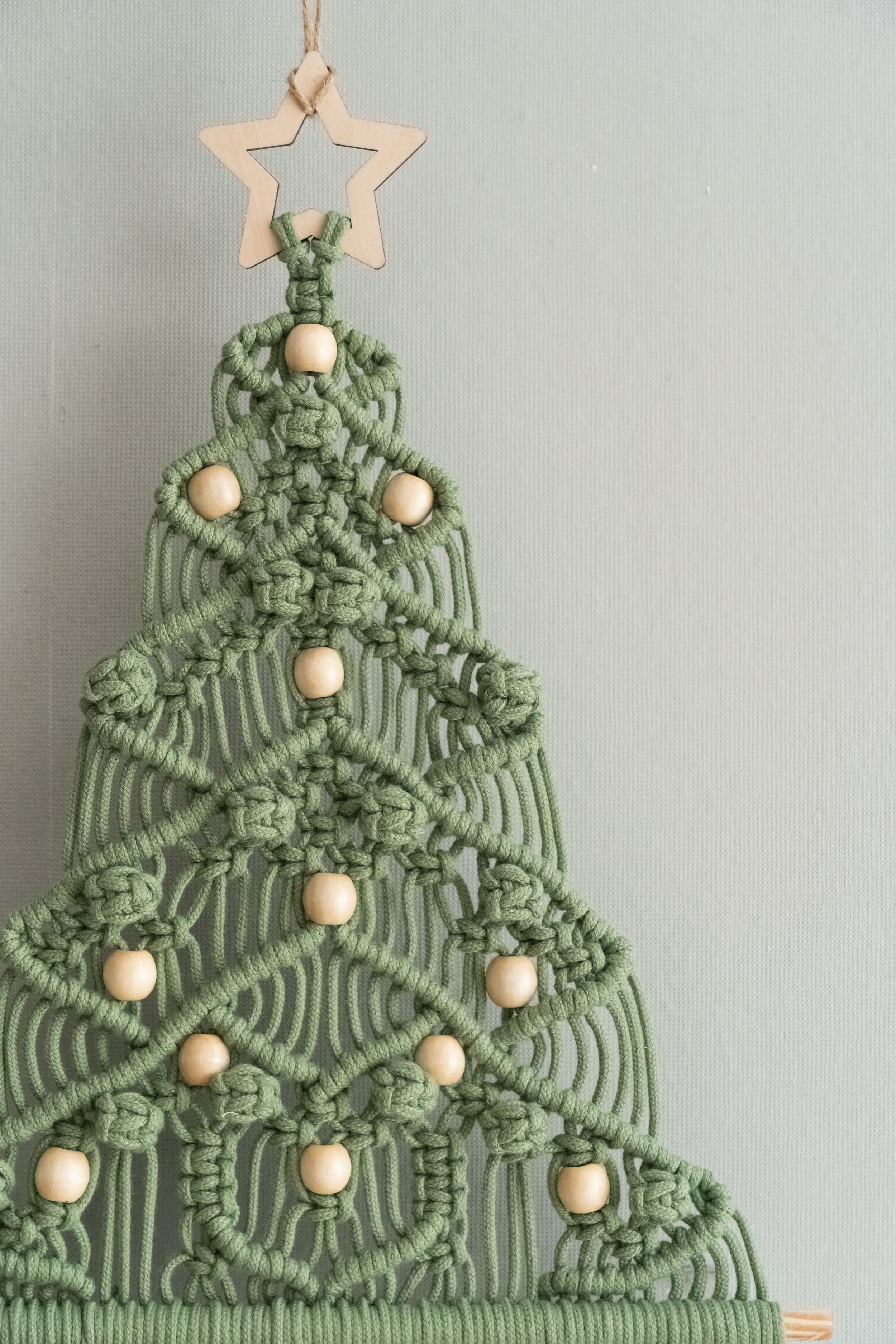 Macrame Christmas Tree Wall Hanging for Holiday Wall Decor X30