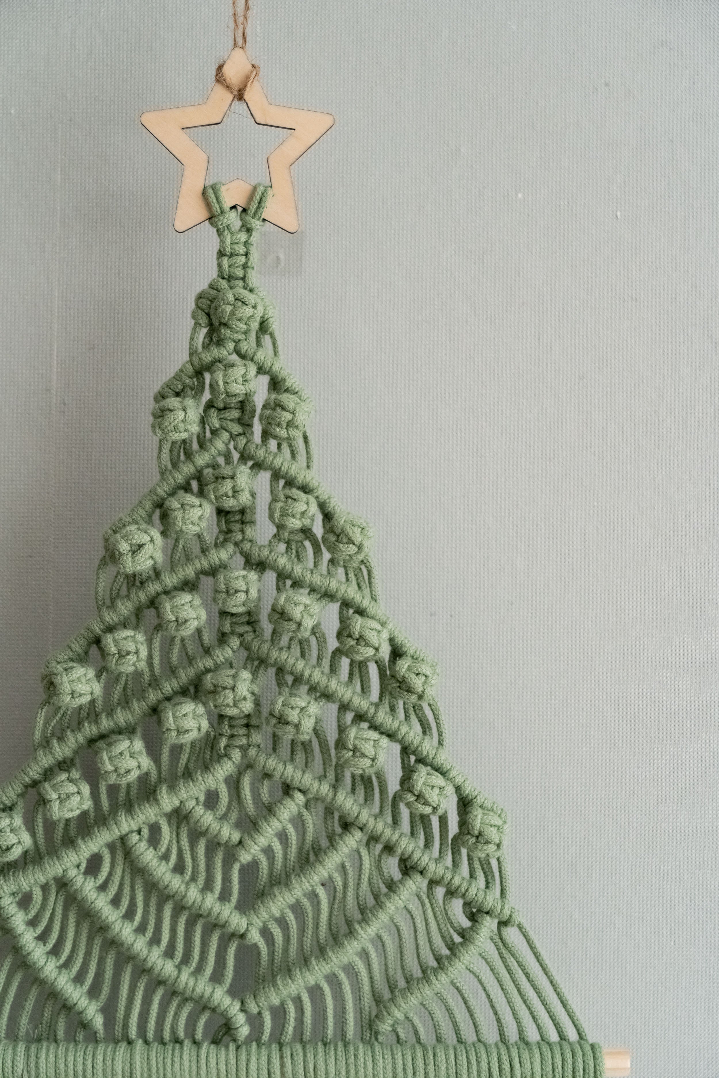 Macrame Christmas Tree Wall Hanging for Holiday Decor