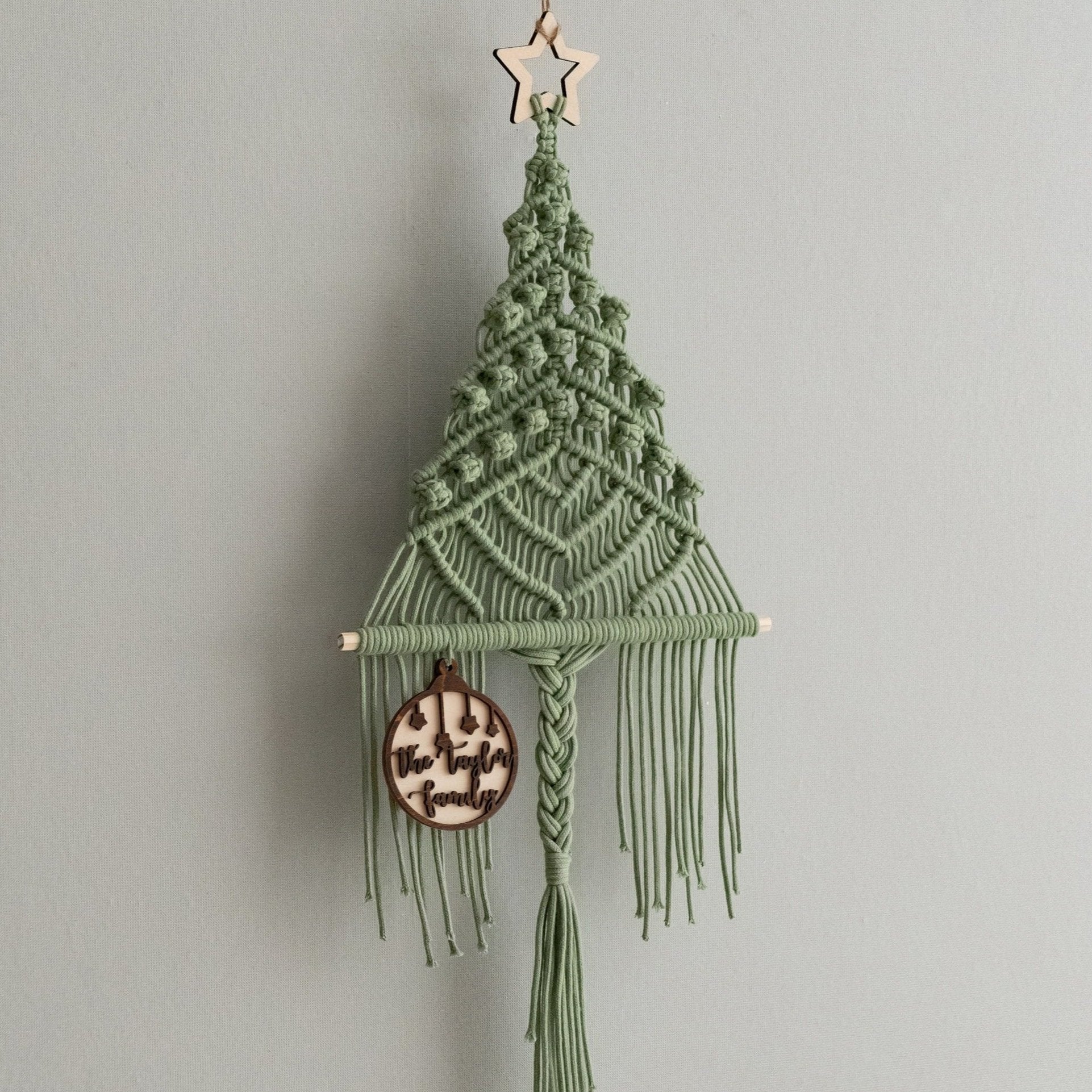 Árbol de Navidad de macramé para colgar en la pared como decoración festiva para el hogar 