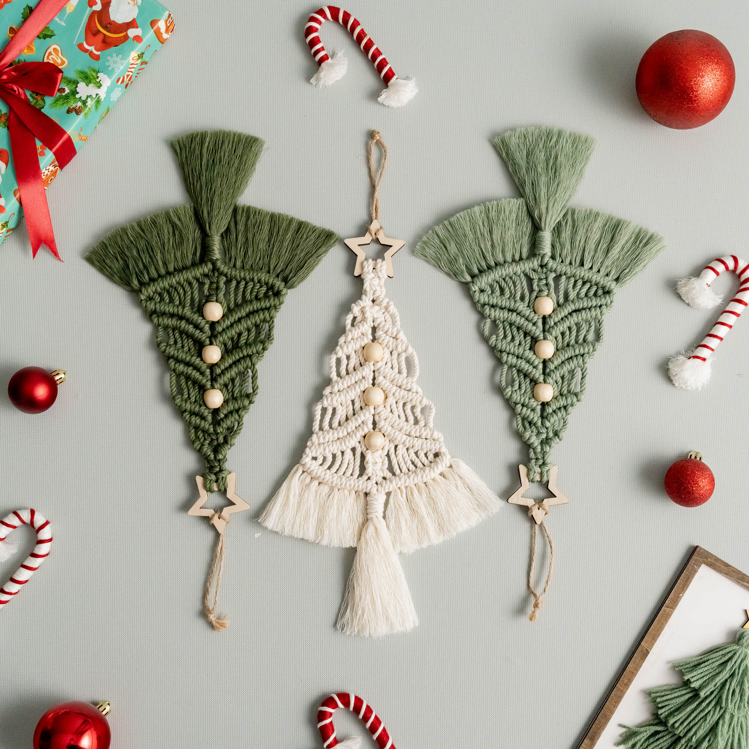 Festive Macrame Christmas Tree for Rustic Holiday Wall Decor