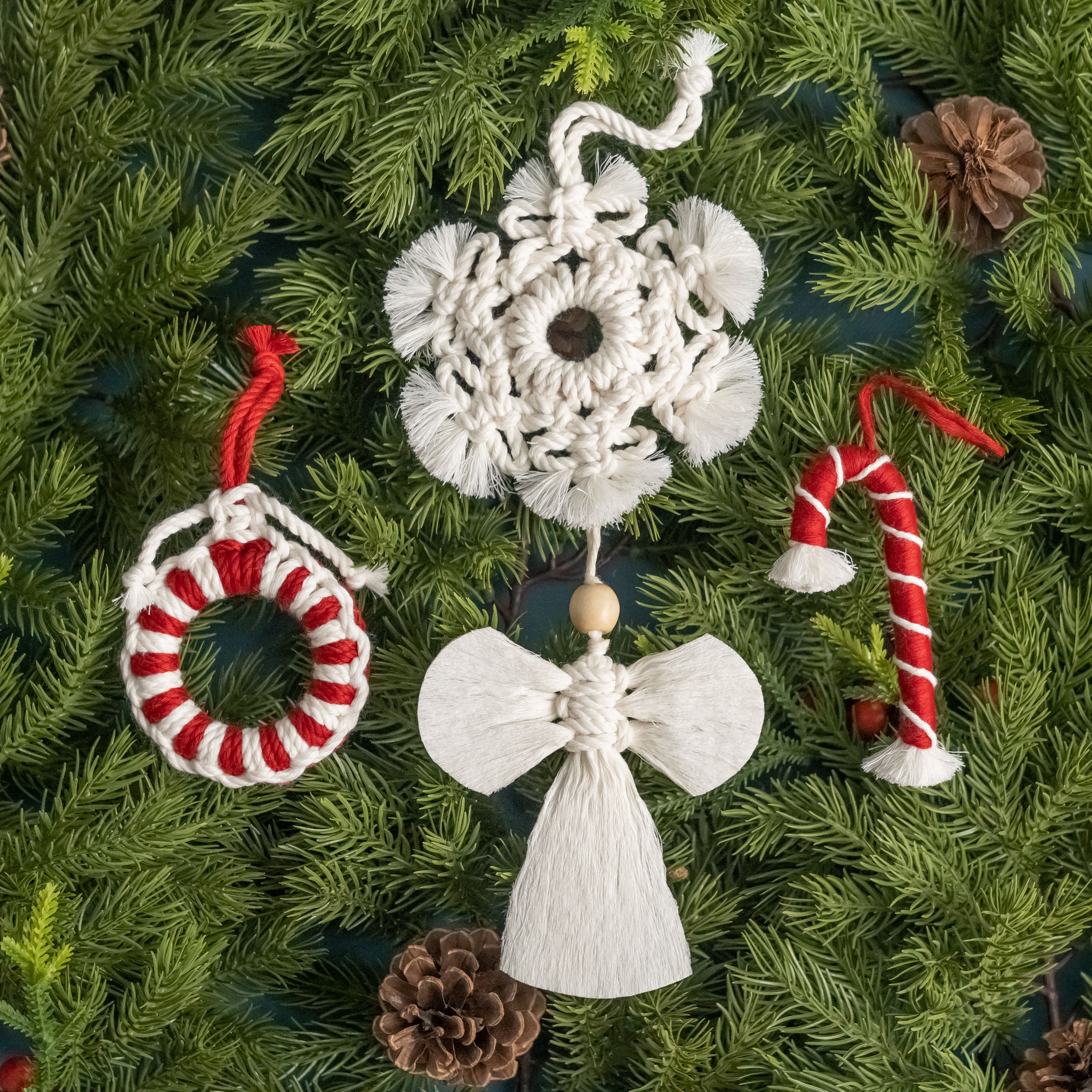 Macrame Christmas Ornaments Set – Boho Holiday Tree Decorations X06