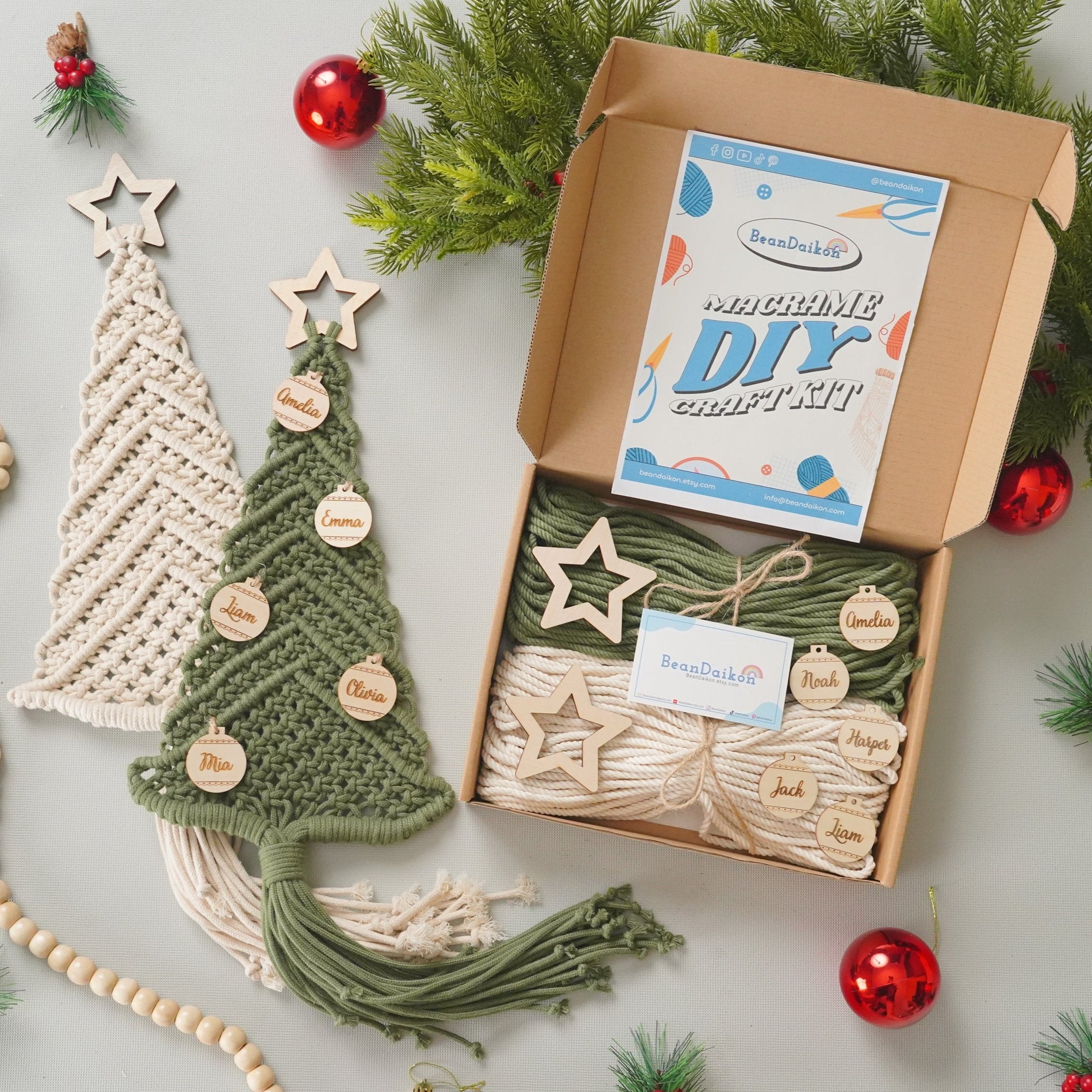 Kit de bricolaje para crear tu propio árbol de Navidad de macramé para decorar la pared de forma festiva