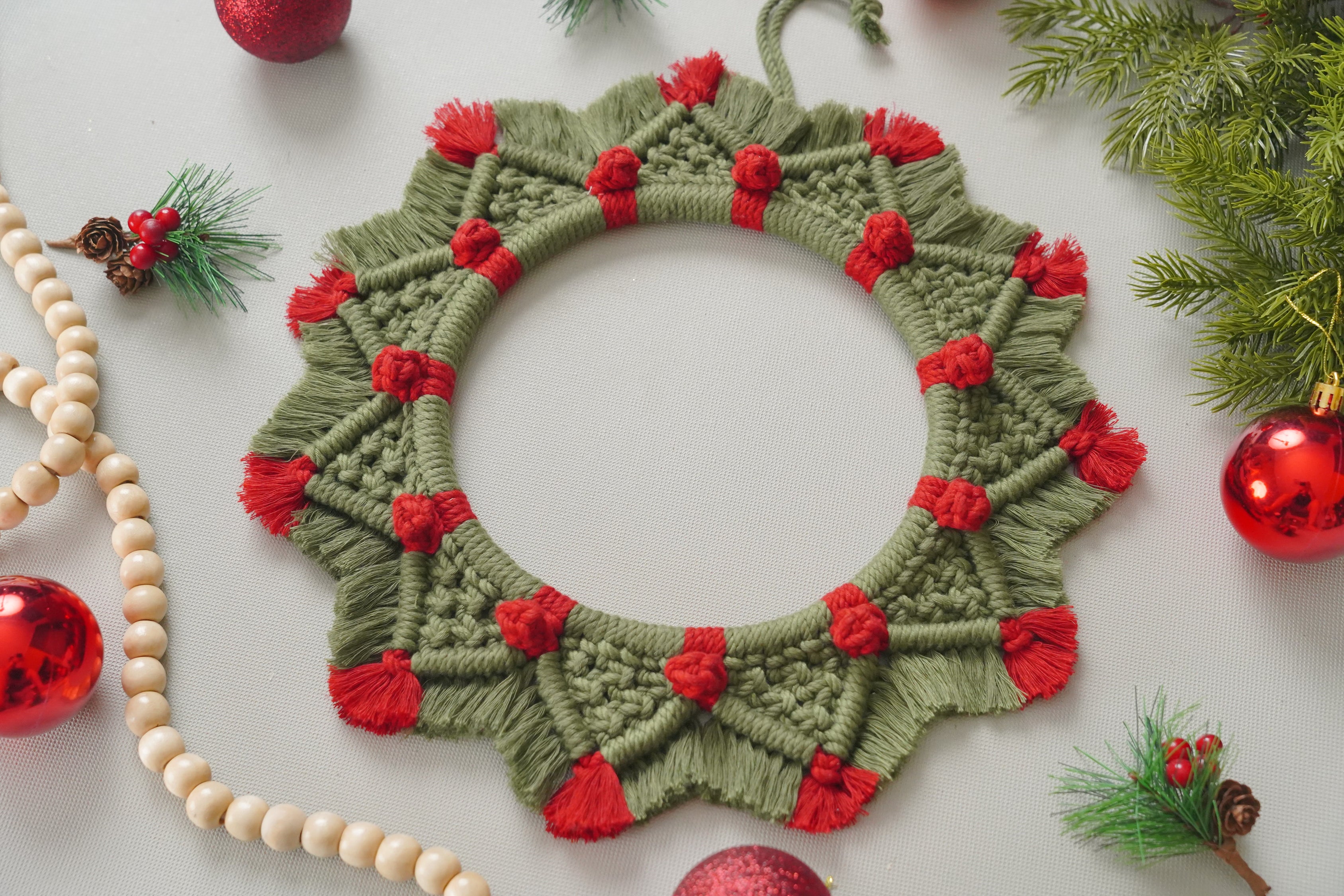 Macrame Wreath Patterns for Christmas Wreath DIY and Decor P56