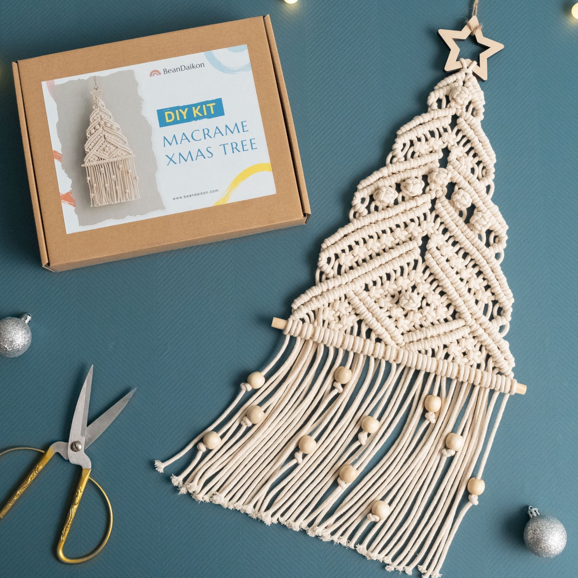 Macrame Christmas Tree DIY Kit for Boho Holiday Wall Decoration