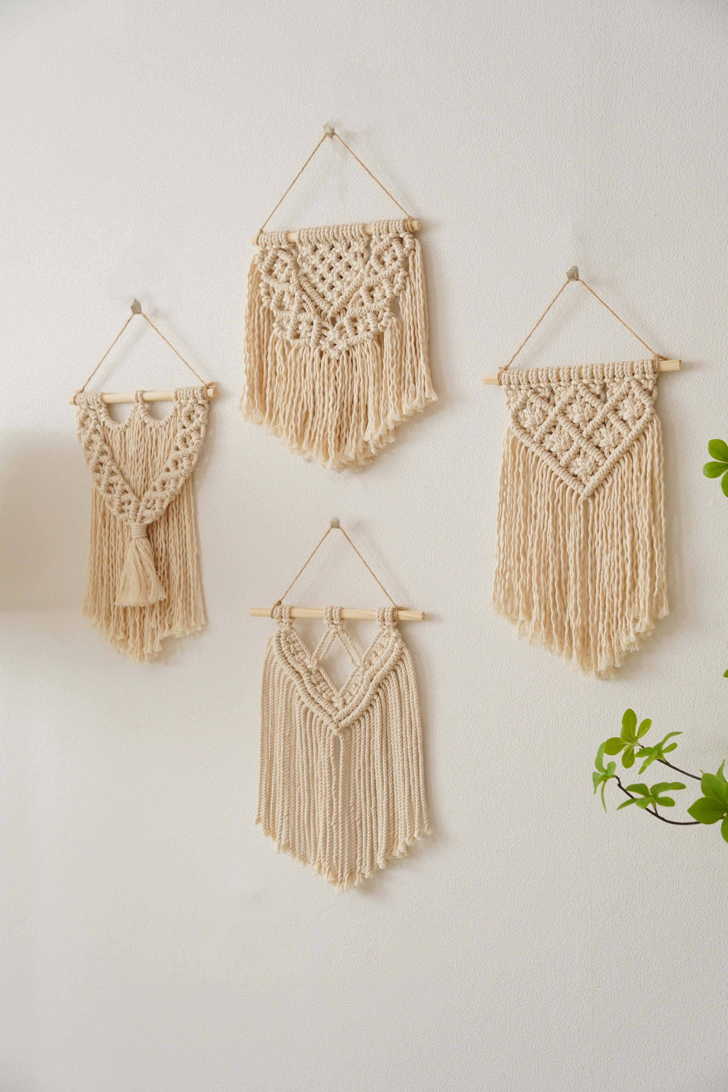 Small Macrame Wall Hanging DIY Kit For Cozy Boho Decorations