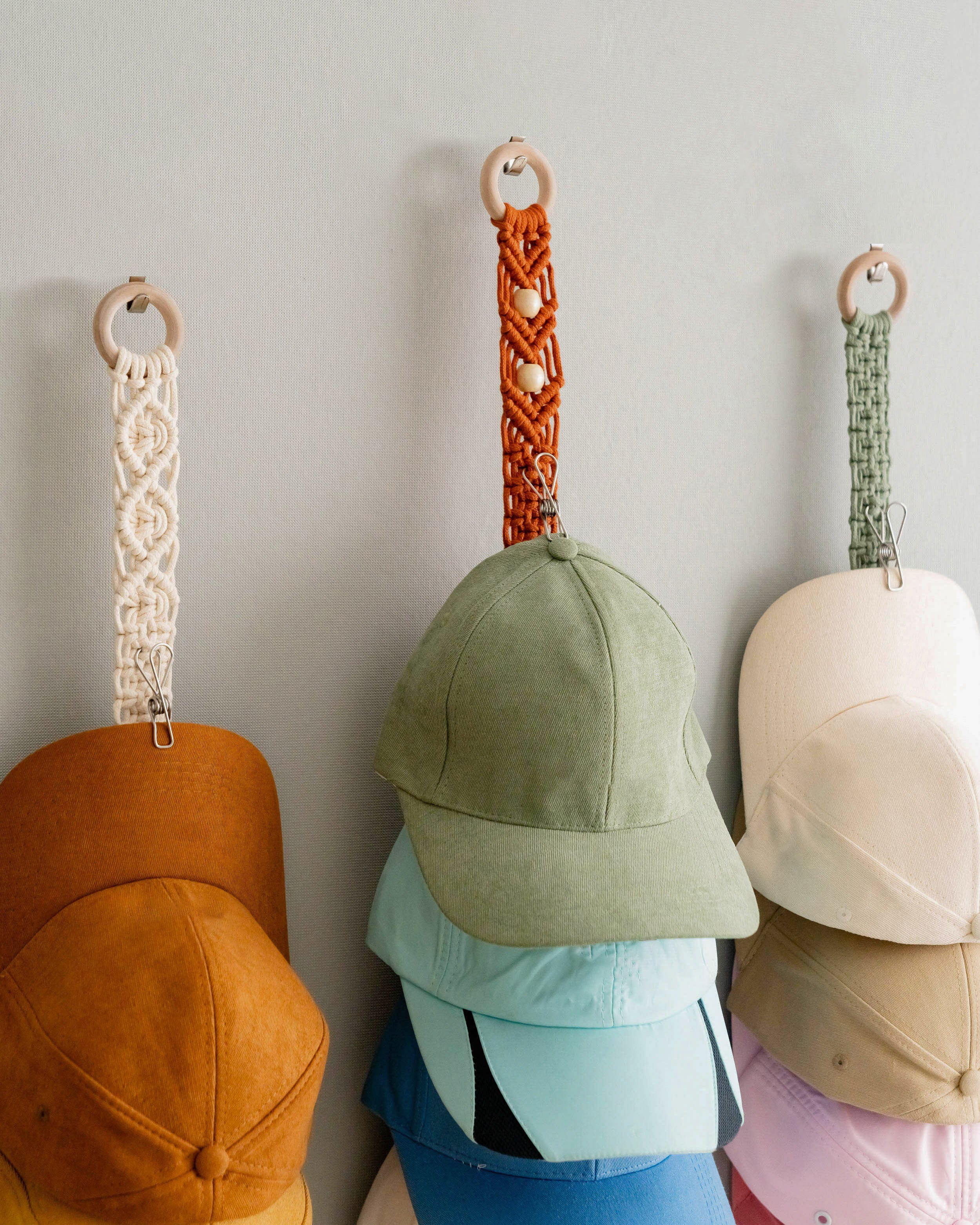 Macrame Baseball Cap Holder – Wall Hanging Hat Organizer H38