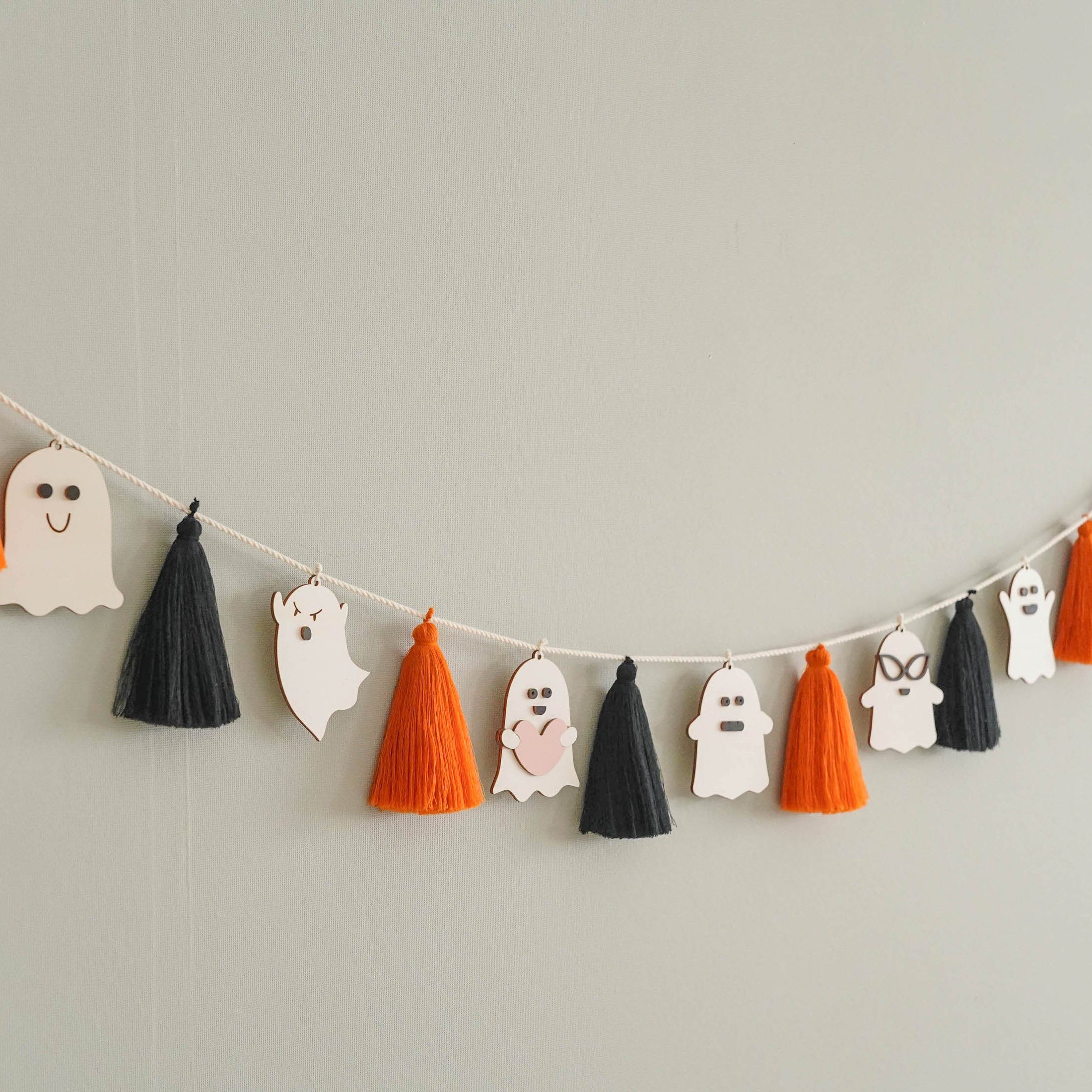 Macrame Ghost Garland macrame cord for Spooky Halloween Decor V13