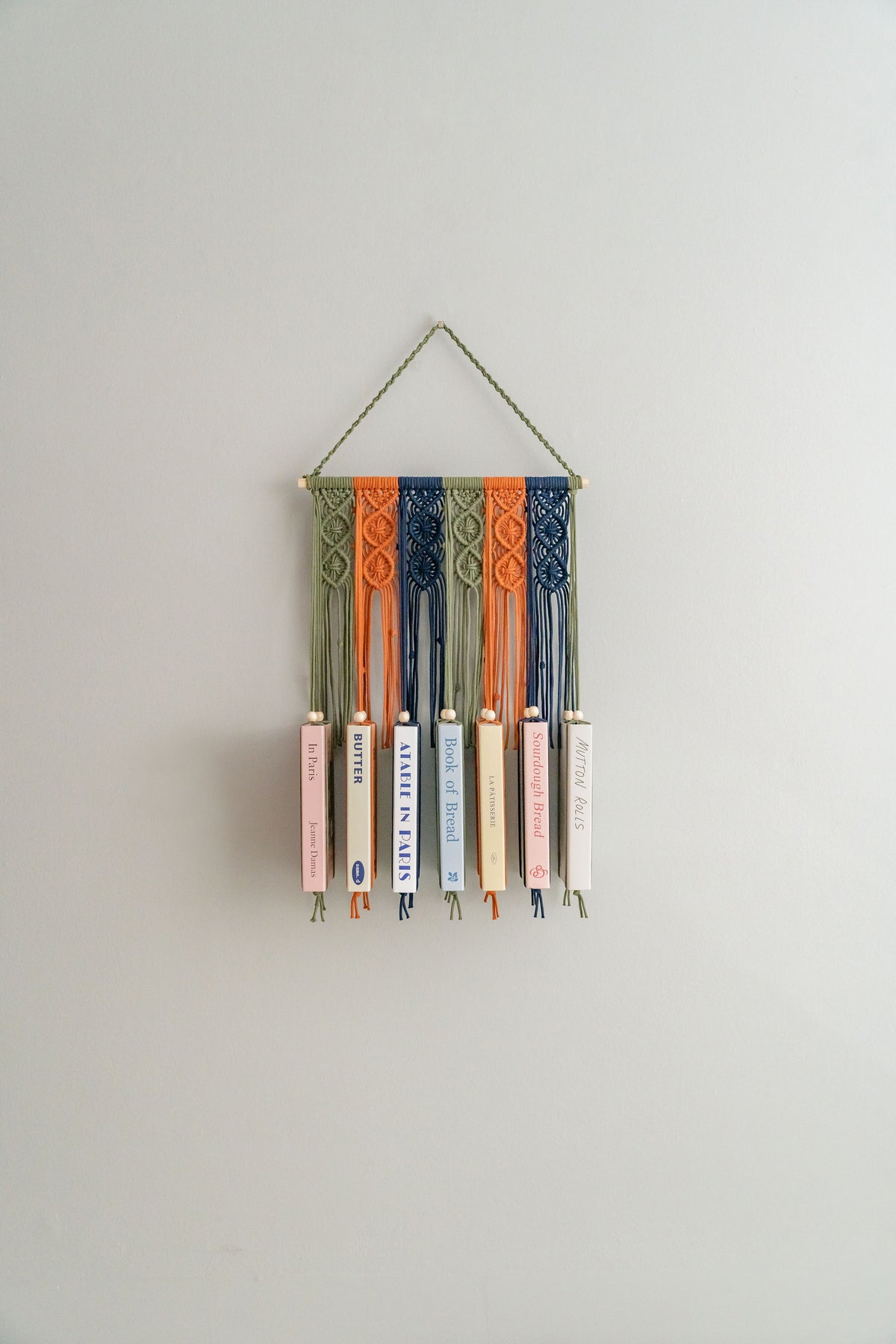Macrame Book Holder macrame cord wall book organizer for boho decor I33