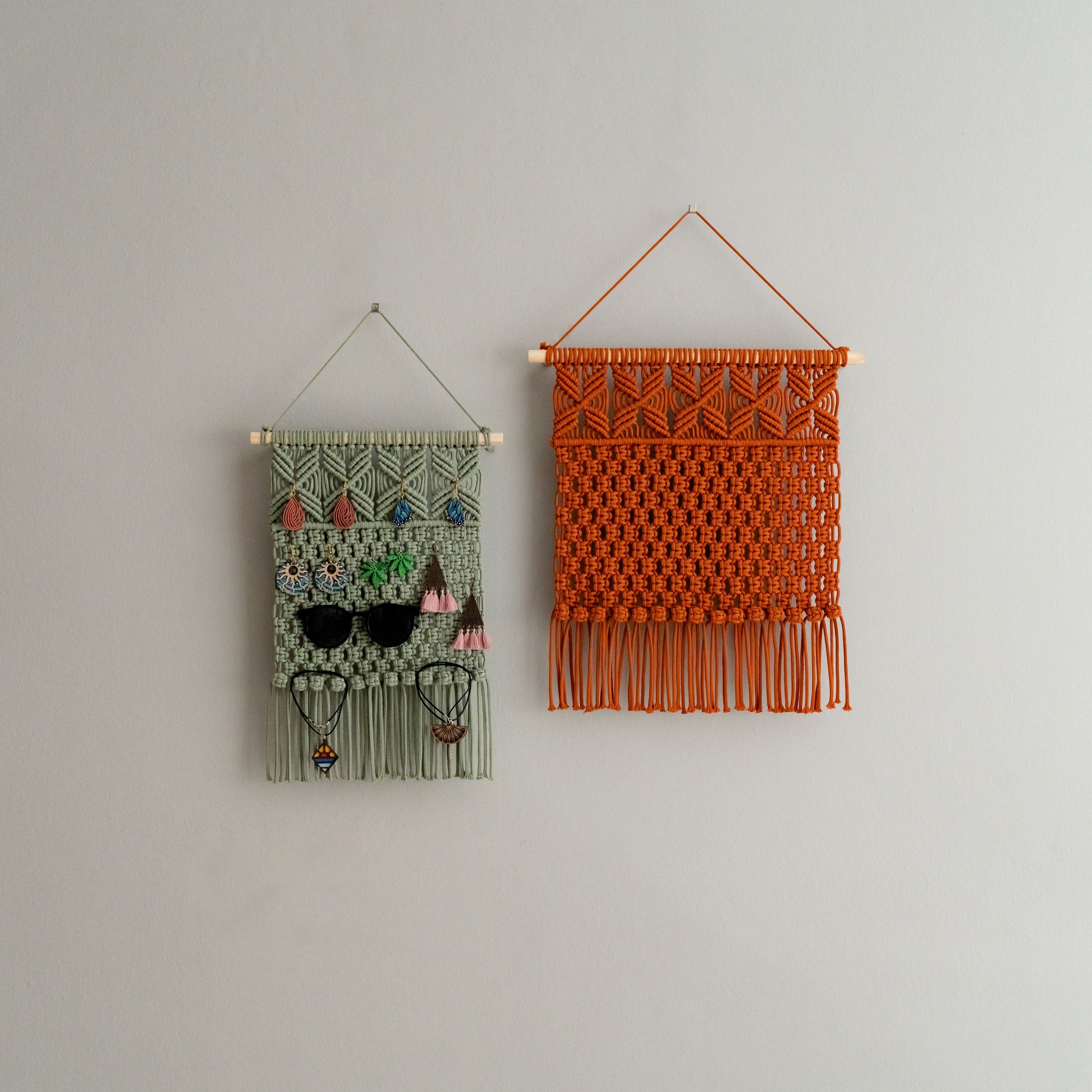 Macrame Earring Holder - Boho Jewelry Organizer Wall Hanging I80