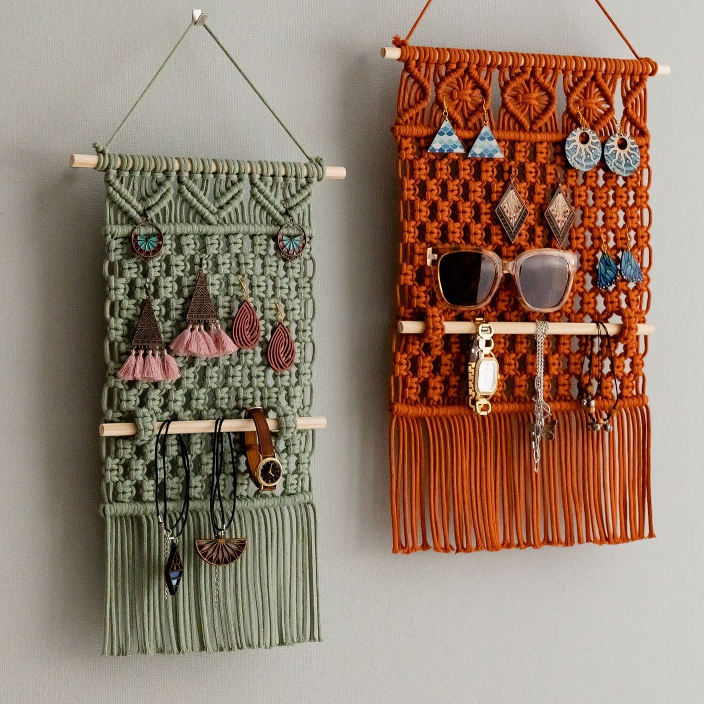Macrame Earring Holder – Boho Wall Hanging Jewelry Organizer I82