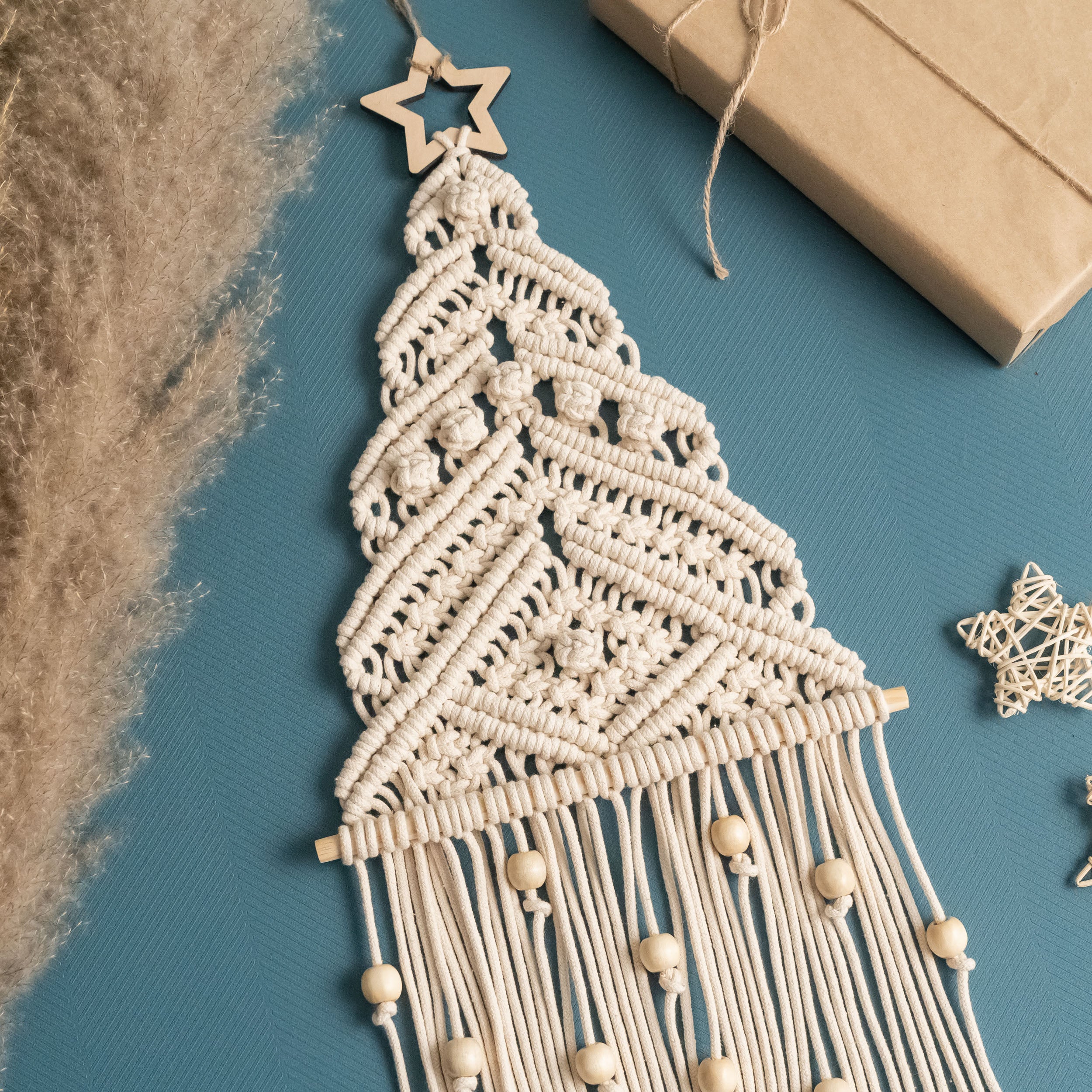 Macrame Christmas Tree Pattern for DIY Holiday Decor and Crafts P57