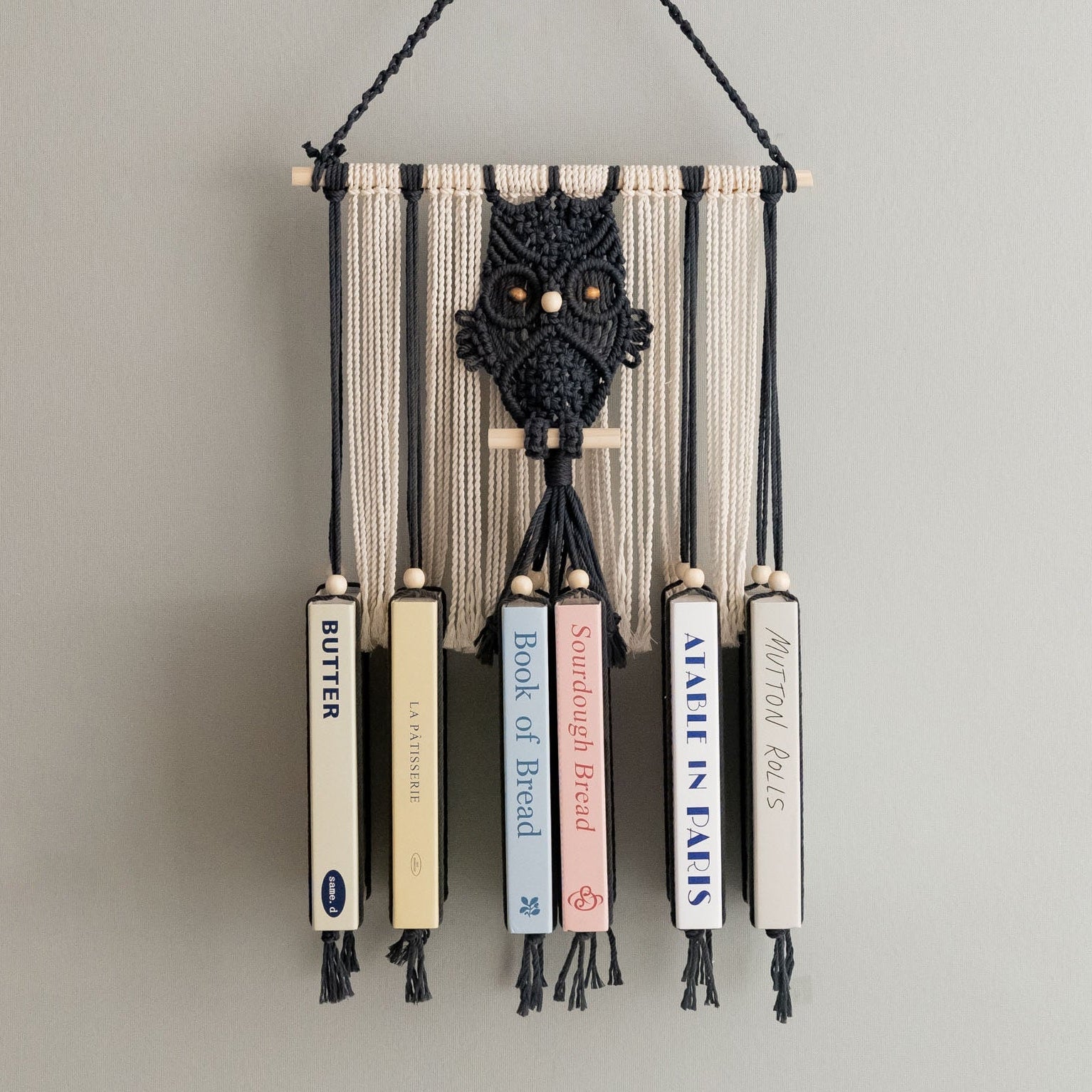 Macrame Owl Book Hanger – Hanging Bookshelf with Owl Design H76