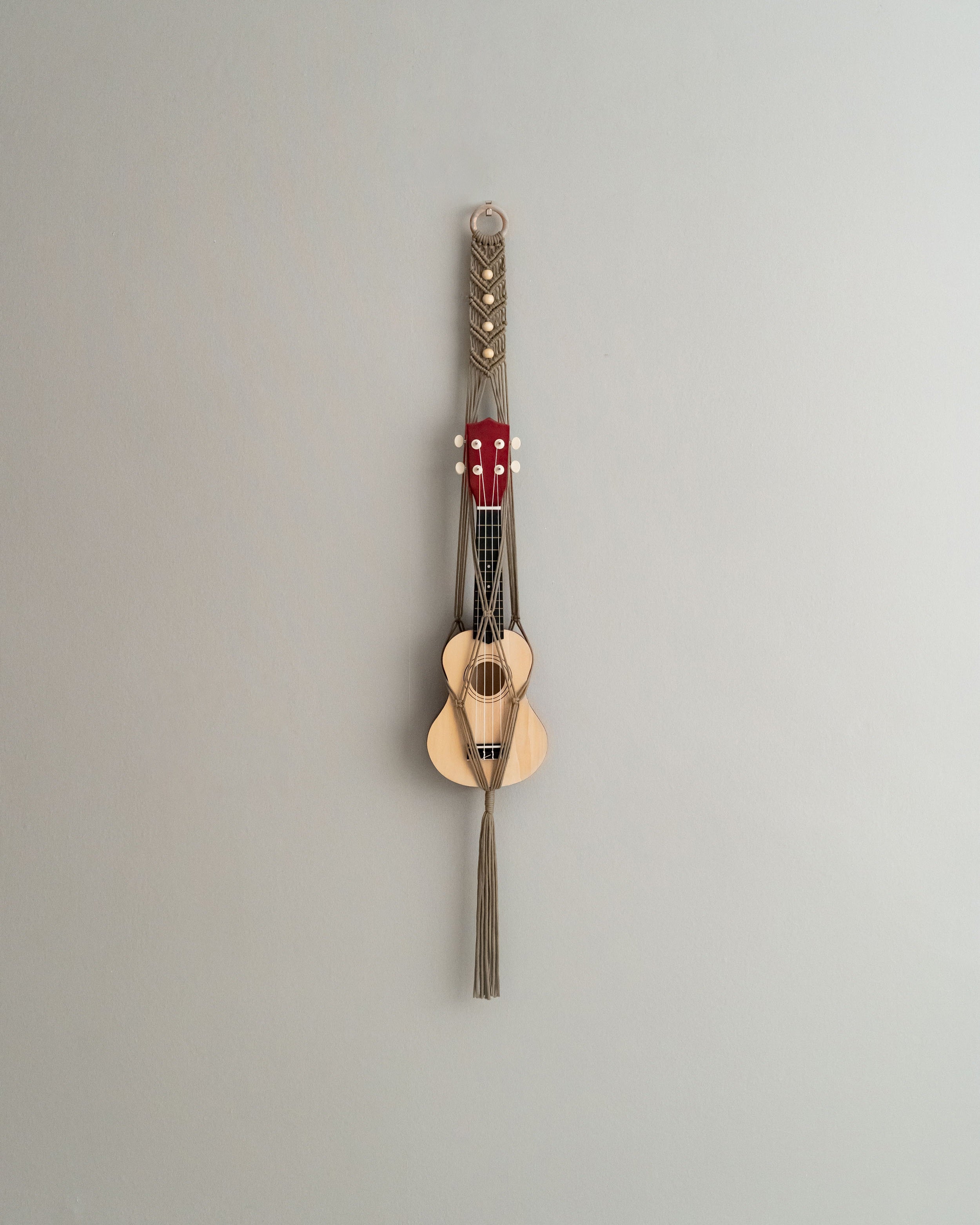 Macrame Ukulele Hanger – Ukulele Wall Mount for Boho Room Decor H77