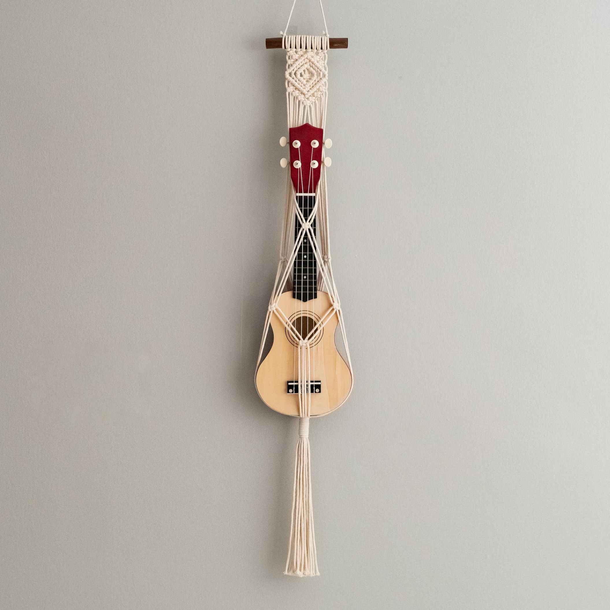 Macrame Ukulele Hanger – Ukulele Wall Mount for Boho Room Decor H77