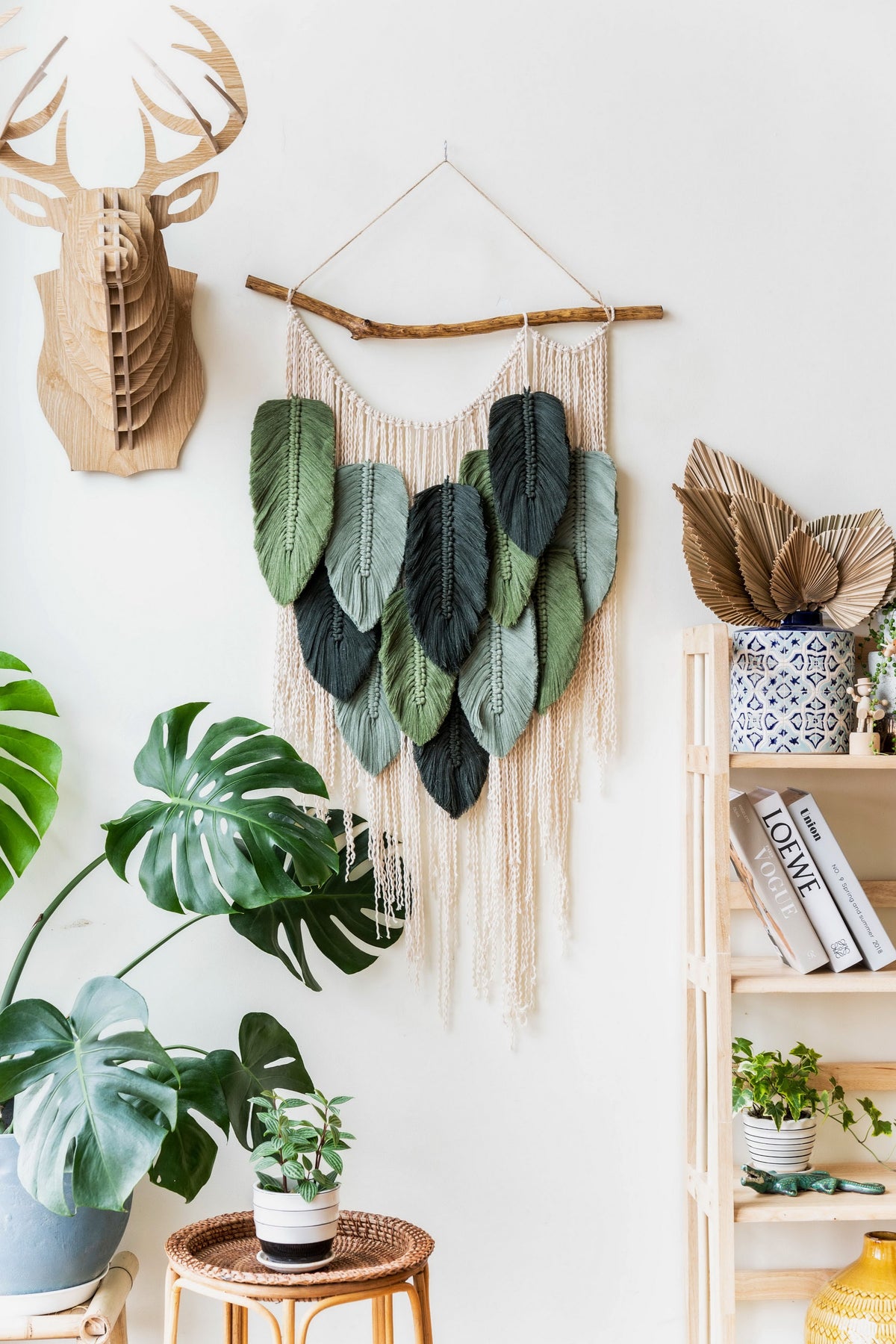 Macrame Leaf Wall Hanging with Macrame and Driftwood for Boho Wall Decor L01