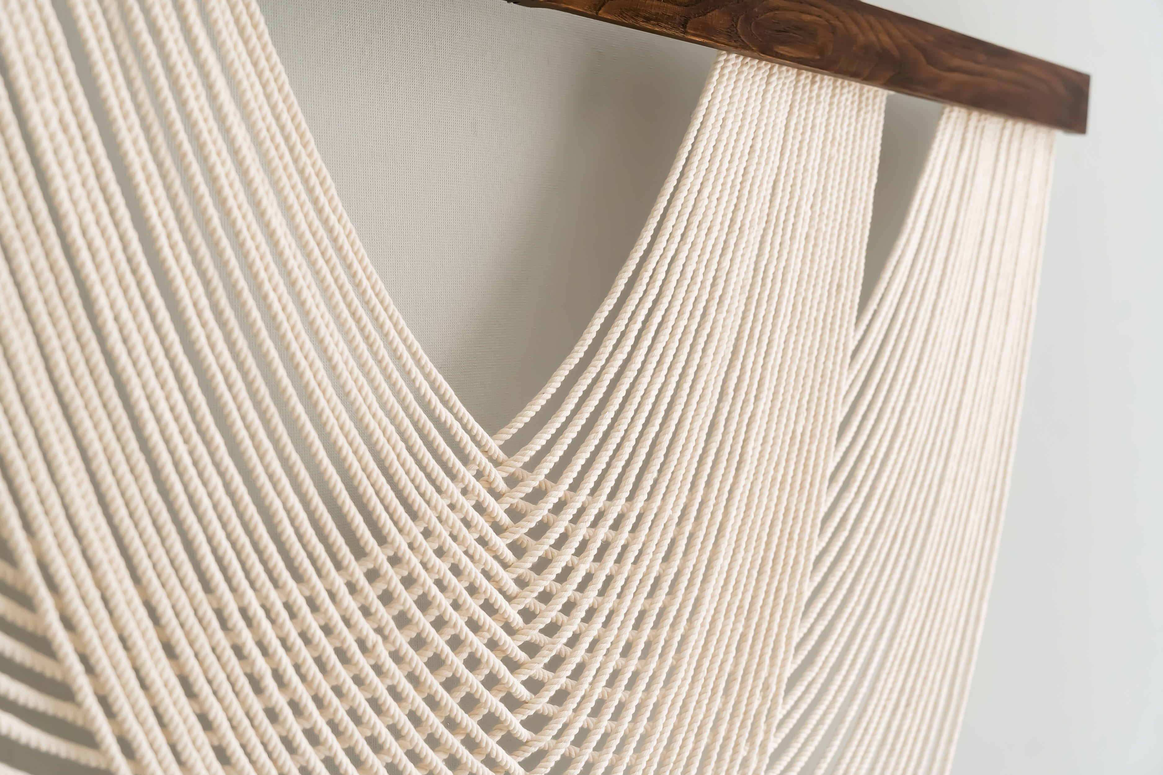 Chic Macrame Fiber Wall Hanging for Boho and Minimalist Spaces