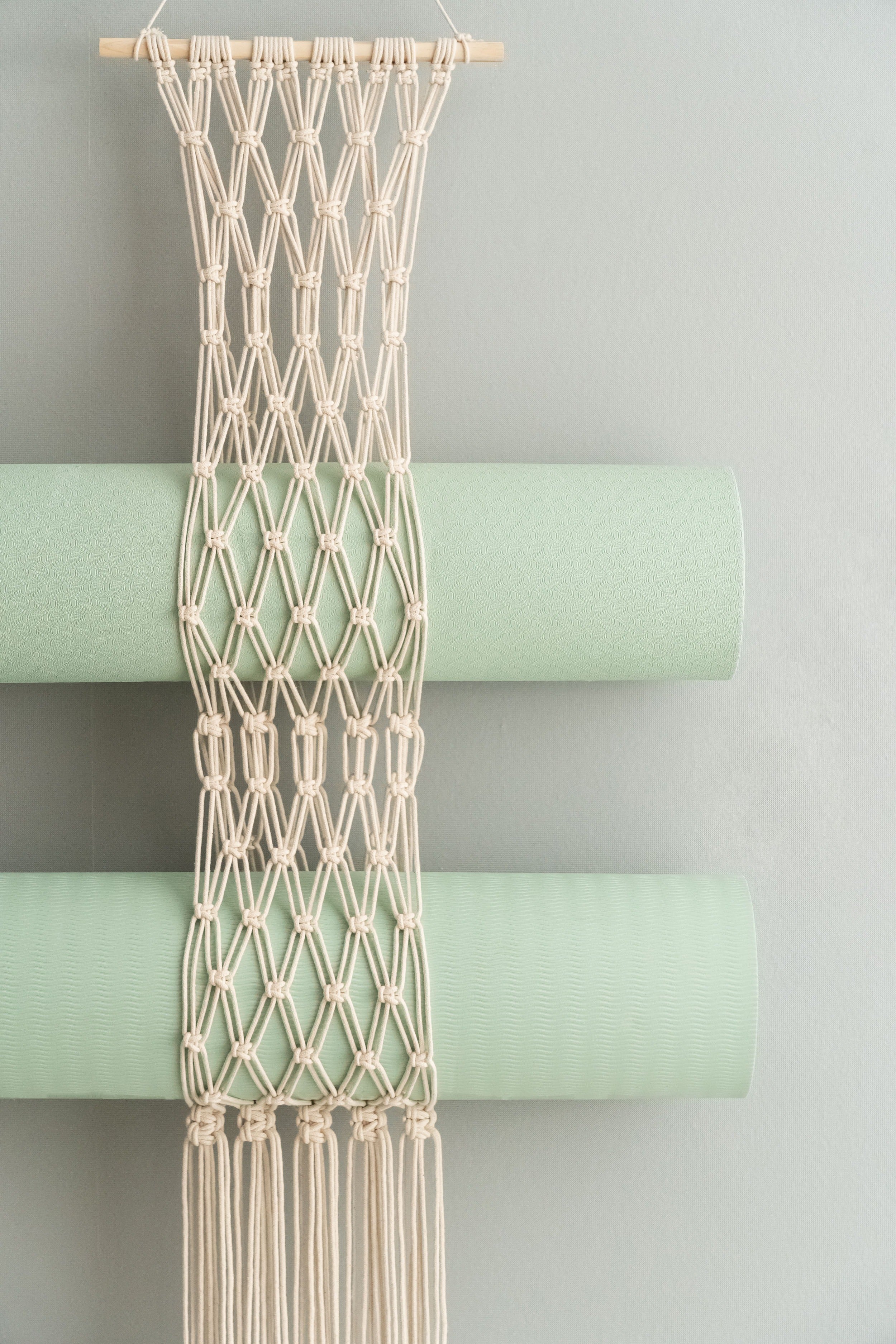 Macrame Yoga Mat Holder macrame cord for Yoga Mat Wall Storage I85