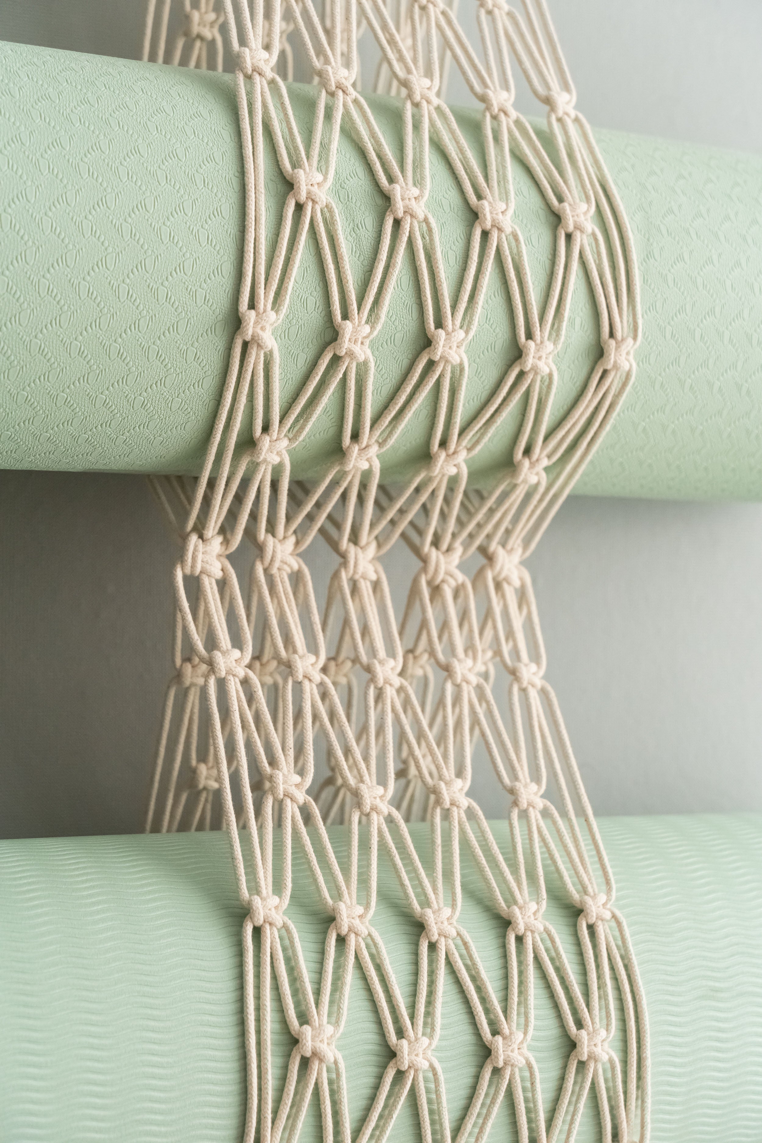 Macrame Yoga Mat Holder macrame cord for Yoga Mat Wall Storage I85