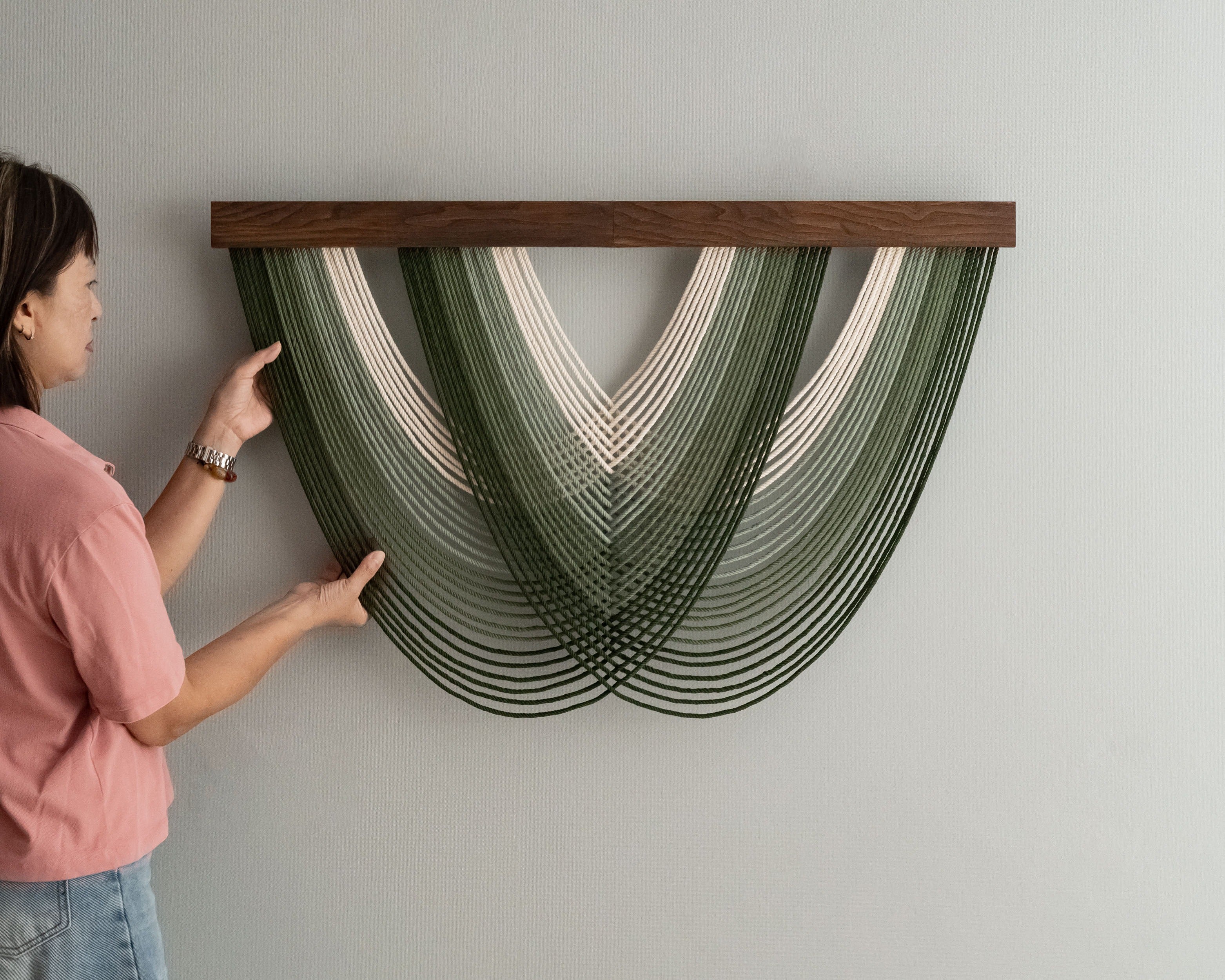 Macrame Fiber Wall Hanging for Stylish Home Decoration