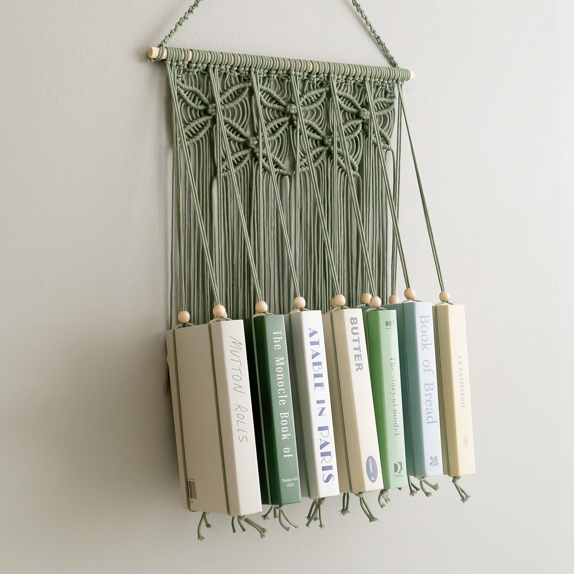 Macrame Book Holder – Boho Wall Hanging Bookshelf I40