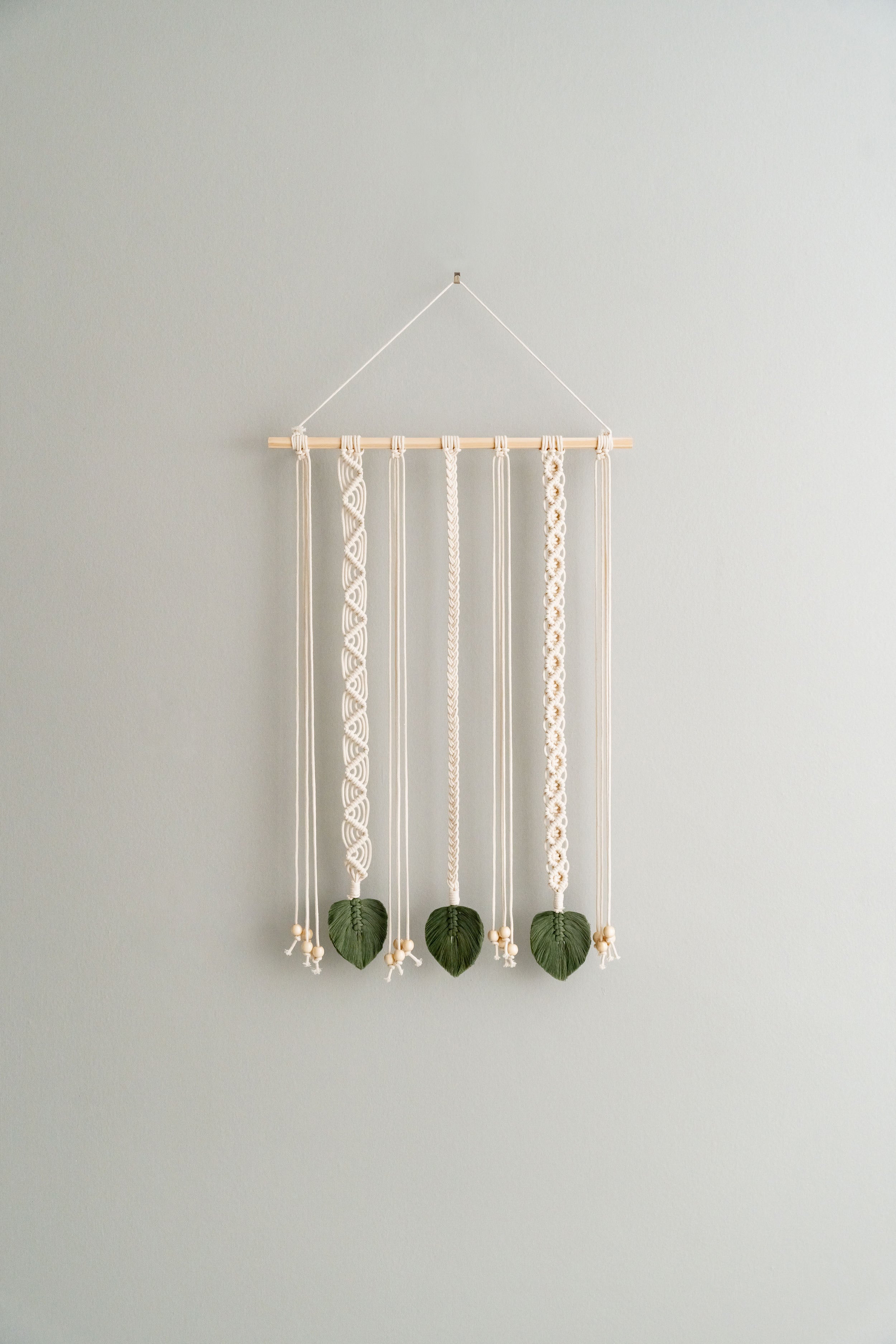Macrame Photo Hanger for Personalized Wall Decor