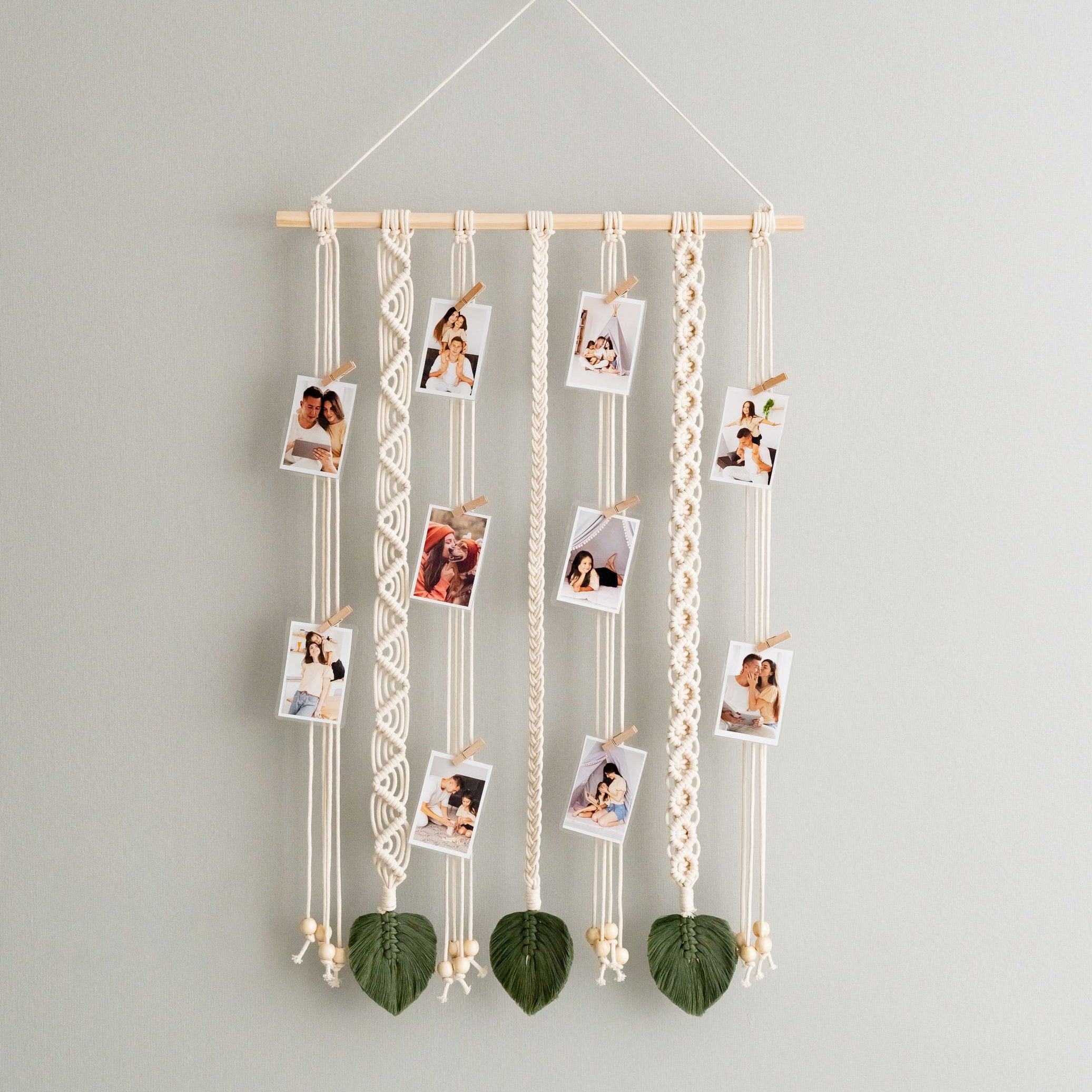 Macrame Photo Display with Leaves – Boho Polaroid Wall Hanger I44